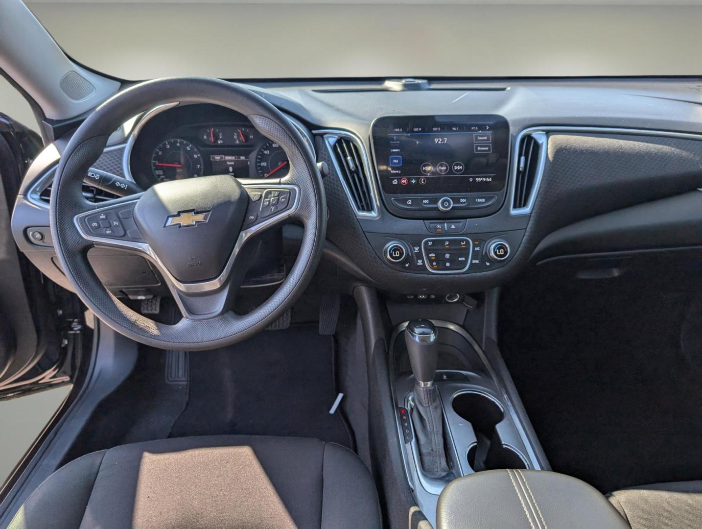 2020 /Jet Black Chevrolet Malibu LT (1G1ZD5ST7LF) with an Turbocharged Gas I4 1.5L/91 engine, 1-Speed Automatic transmission, located at 7000 Northlake Connector, Columbus, GA, 31904, (706) 987-8085, 32.524975, -84.978134 - 2020 Chevrolet Malibu LT - Photo#11