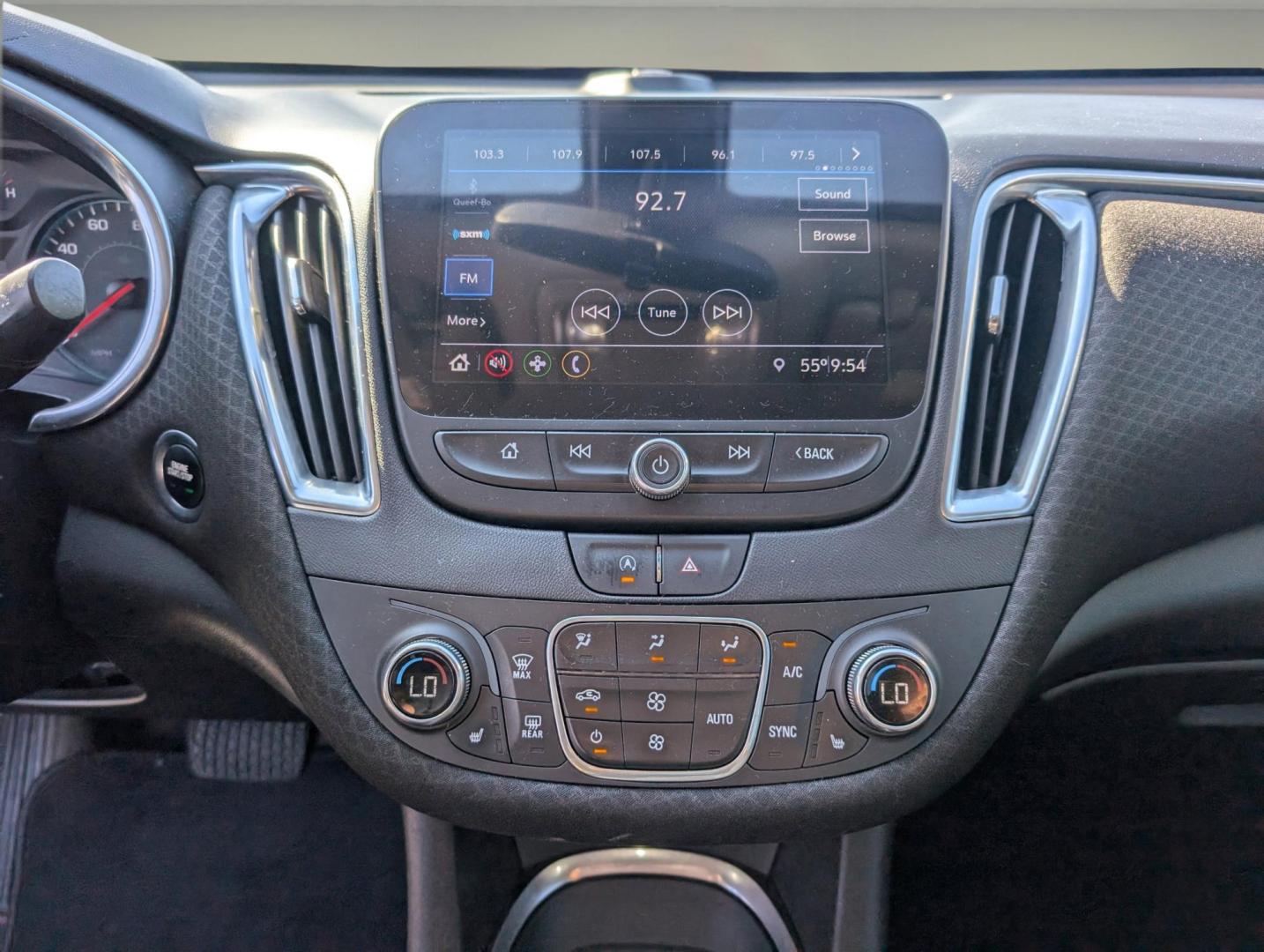 2020 /Jet Black Chevrolet Malibu LT (1G1ZD5ST7LF) with an Turbocharged Gas I4 1.5L/91 engine, 1-Speed Automatic transmission, located at 7000 Northlake Connector, Columbus, GA, 31904, (706) 987-8085, 32.524975, -84.978134 - 2020 Chevrolet Malibu LT - Photo#14