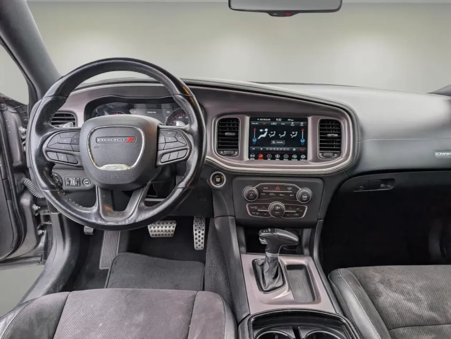 2020 /Black Dodge Charger GT (2C3CDXHG3LH) with an Other engine, located at 804 22nd Ave, Phenix City, AL, 36870, (334) 297-1860, 32.484749, -85.024475 - **Experience the Thrill of the Open Road with the 2020 Dodge Charger GT at Gils Auto in Phenix City, AL!**<br /> <br /> Are you ready to elevate your driving lifestyle? The 2020 Dodge Charger GT is the perfect choice for those who crave excitement on the road, whether you're a commuter navigating Ph - Photo#11