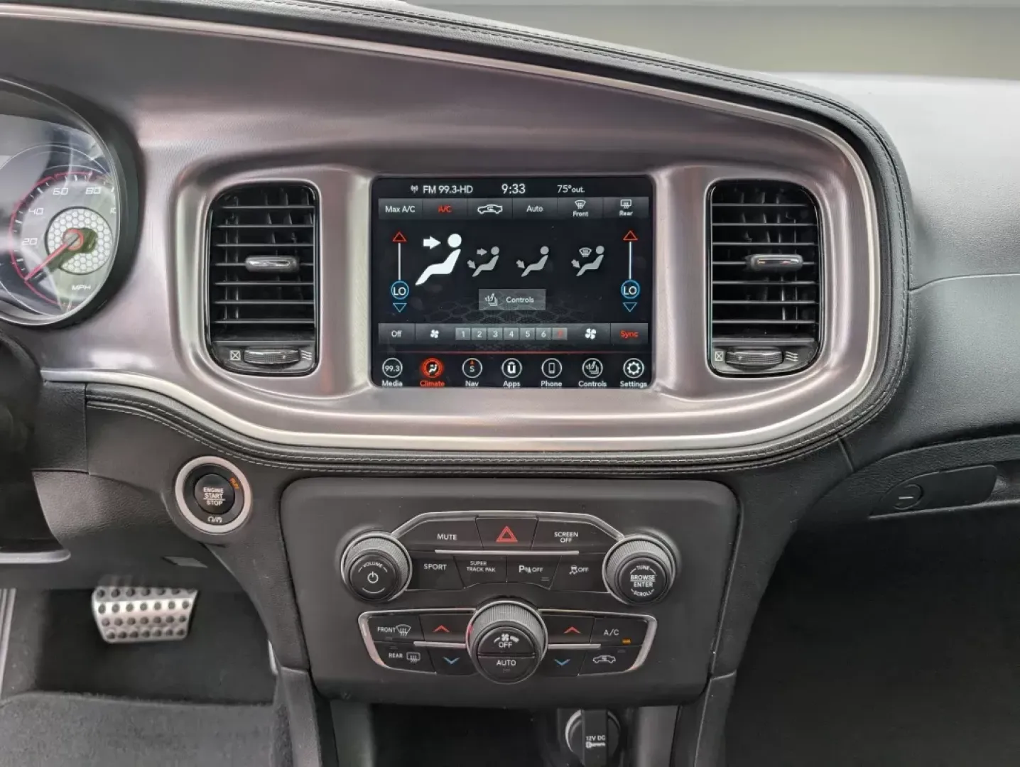 2020 /Black Dodge Charger GT (2C3CDXHG3LH) with an Other engine, located at 804 22nd Ave, Phenix City, AL, 36870, (334) 297-1860, 32.484749, -85.024475 - **Experience the Thrill of the Open Road with the 2020 Dodge Charger GT at Gils Auto in Phenix City, AL!**<br /> <br /> Are you ready to elevate your driving lifestyle? The 2020 Dodge Charger GT is the perfect choice for those who crave excitement on the road, whether you're a commuter navigating Ph - Photo#15