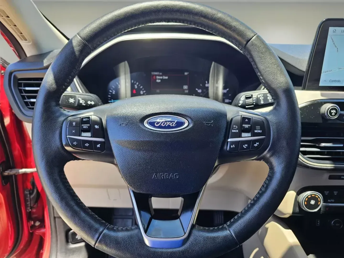 2020 Ford Escape SEL (1FMCU0H69LU) with an Intercooled Turbo Premium Unleaded I-3 1.5 L/91 engine, 8-Speed Automatic w/OD transmission, located at 521 Old Farm Lane Rd, Prattville, AL, 36066, (334) 325-1505, 32.482460, -86.416367 - 2020 Ford Escape SEL - Photo#11