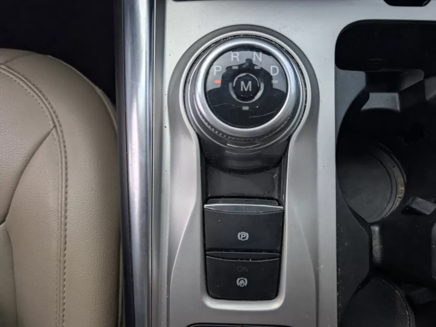 2020 Ford Explorer XLT (1FMSK7DH1LG) with an Other engine, located at 5115 14th Ave., Columbus, GA, 31904, (706) 323-0345, 32.511494, -84.971046 - **Discover Adventure with the 2020 Ford Explorer XLT at Gils Auto in Phenix City, AL!**<br /> <br /> Are you ready to elevate your family adventures and weekend getaways? The 2020 Ford Explorer XLT, a standout SUV, is designed for those who crave versatility and comfort on the road. Whether you're n - Photo#14