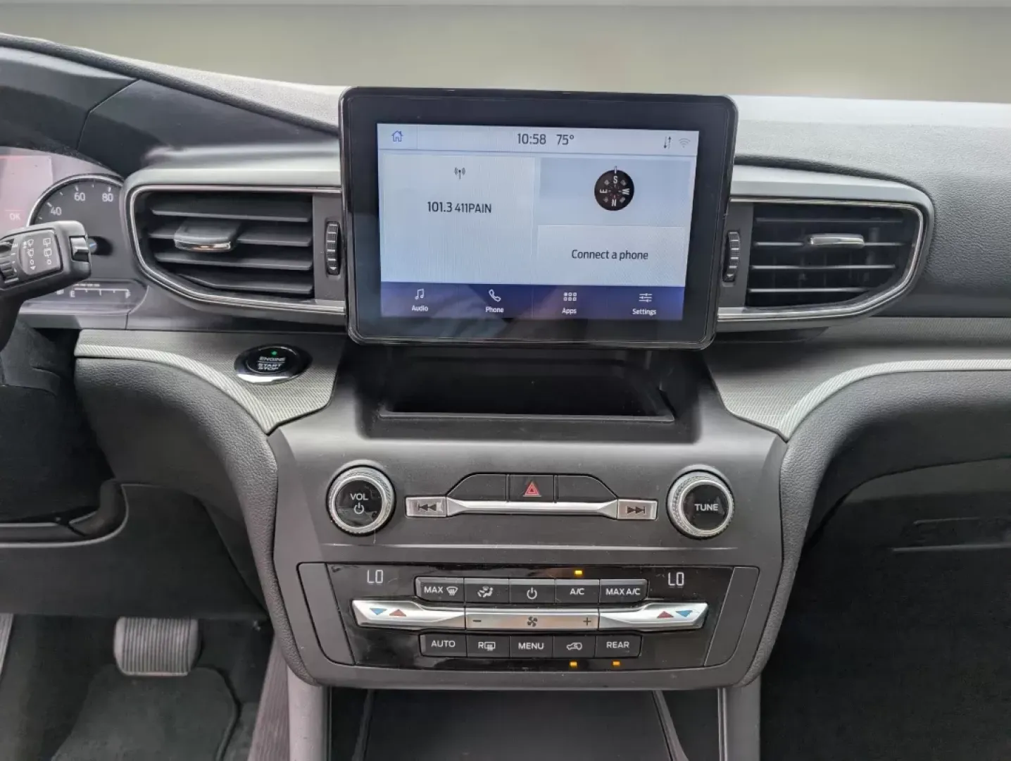 2020 Ford Explorer XLT (1FMSK7DH1LG) with an Other engine, located at 5115 14th Ave., Columbus, GA, 31904, (706) 323-0345, 32.511494, -84.971046 - **Discover Adventure with the 2020 Ford Explorer XLT at Gils Auto in Phenix City, AL!**<br /> <br /> Are you ready to elevate your family adventures and weekend getaways? The 2020 Ford Explorer XLT, a standout SUV, is designed for those who crave versatility and comfort on the road. Whether you're n - Photo#16