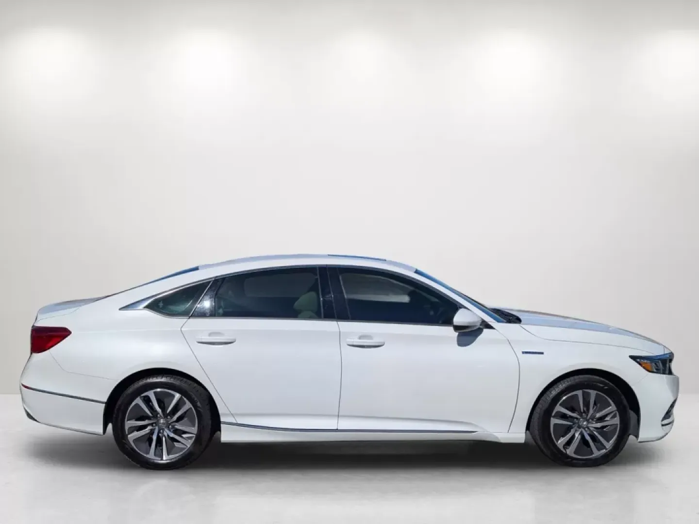 2020 Honda Accord Hybrid EX (1HGCV3F4XLA) with an Other engine, located at 3959 U.S. 80 W, Phenix City, AL, 36870, (334) 297-4885, 32.469296, -85.135185 - 2020 Honda Accord Hybrid EX - Photo#3