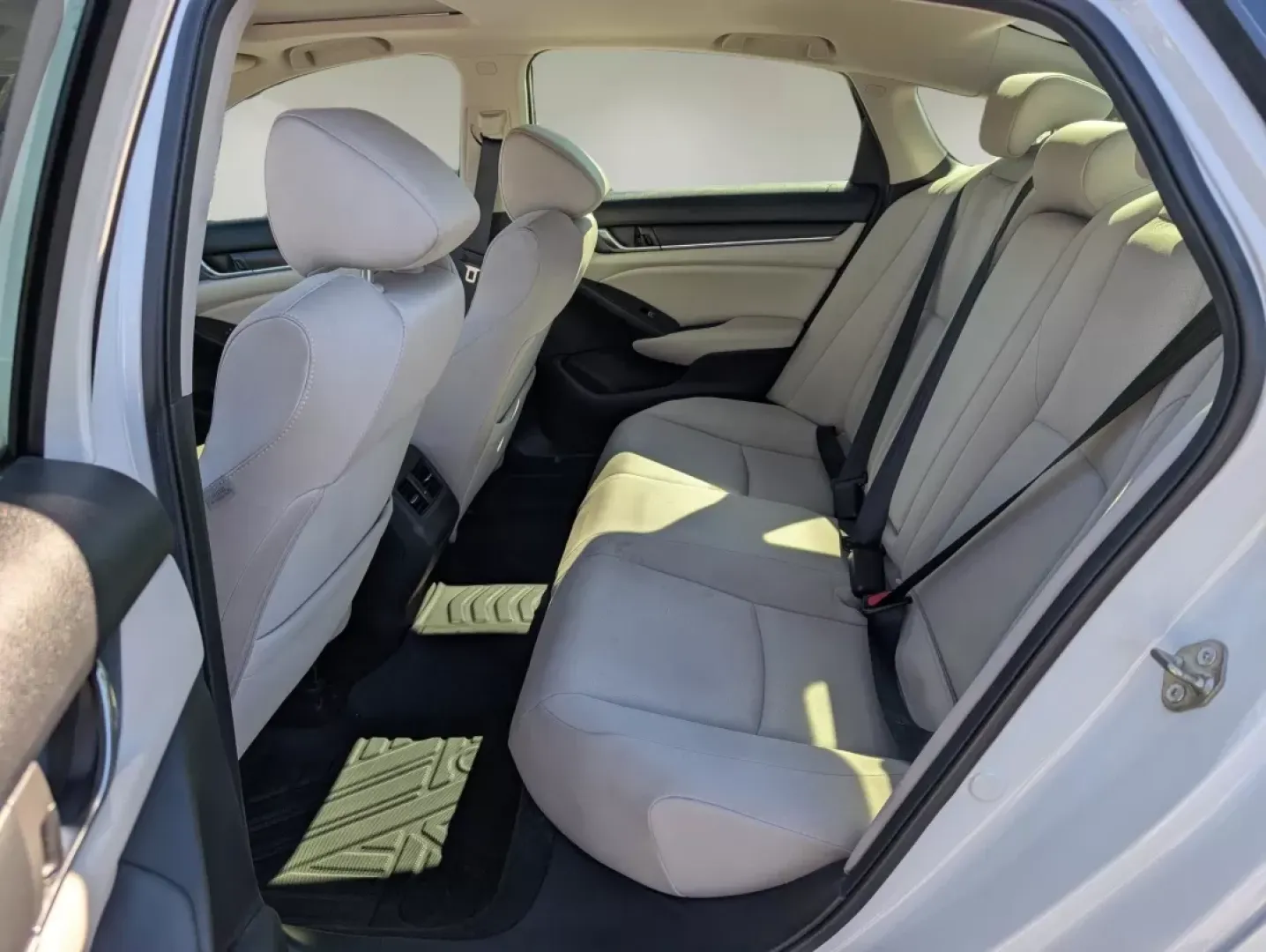 2020 Honda Accord Hybrid EX (1HGCV3F4XLA) with an Other engine, located at 3959 U.S. 80 W, Phenix City, AL, 36870, (334) 297-4885, 32.469296, -85.135185 - 2020 Honda Accord Hybrid EX - Photo#16