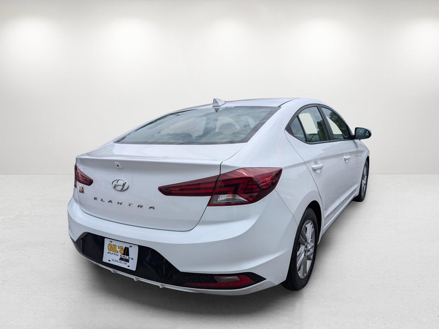 2020 /Black Hyundai Elantra SEL (5NPD84LF5LH) with an Regular Unleaded I-4 2.0 L/122 engine, 1-Speed CVT w/OD transmission, located at 7000 Northlake Connector, Columbus, GA, 31904, (706) 987-8085, 32.524975, -84.978134 - 2020 Hyundai Elantra SEL - Photo#1
