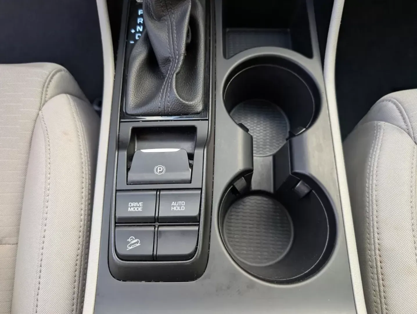 2020 /Gray Hyundai Tucson Value (KM8J3CA44LU) with an Other engine, located at 3959 U.S. 80 W, Phenix City, AL, 36870, (334) 297-4885, 32.469296, -85.135185 - **Discover Your Next Adventure with the 2020 Hyundai Tucson at Gils Auto - Phenix City!**<br /> <br /> Are you ready to elevate your driving experience? Whether you're navigating the bustling streets of Phenix City or embarking on a weekend getaway, the 2020 Hyundai Tucson is perfect for every lifes - Photo#12