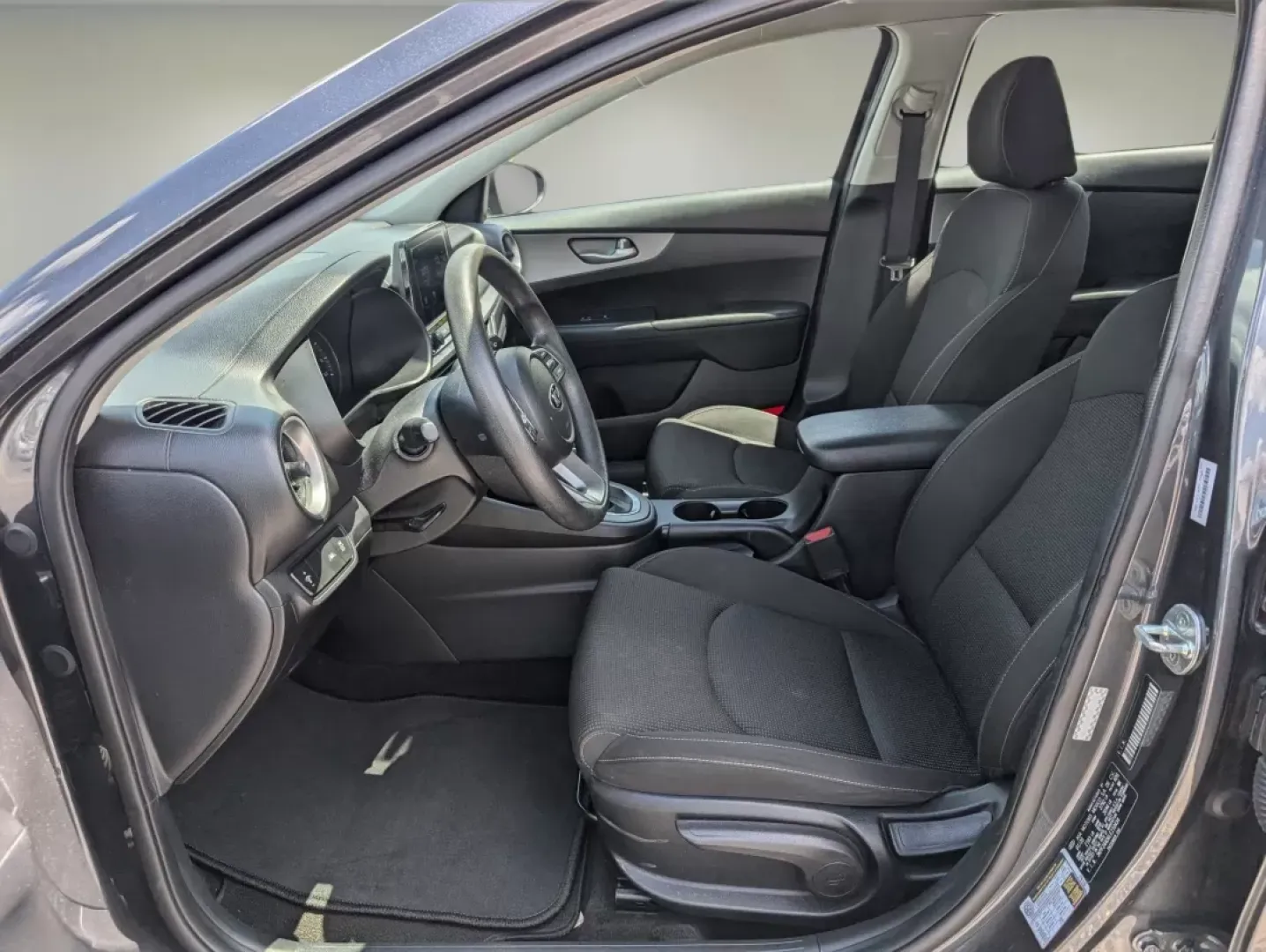 2020 /Black Kia Forte LXS (3KPF24AD6LE) with an Other engine, located at 521 Old Farm Lane Rd, Prattville, AL, 36066, (334) 325-1505, 32.482460, -86.416367 - **Discover Your Next Adventure with the 2020 Kia Forte at Gils Auto - Columbus #2!**<br /> <br /> Are you looking for a reliable sedan that fits seamlessly into your daily routine and weekend getaways? Look no further than this 2020 Kia Forte LXS, an ideal choice for budget-conscious buyers and grow - Photo#9