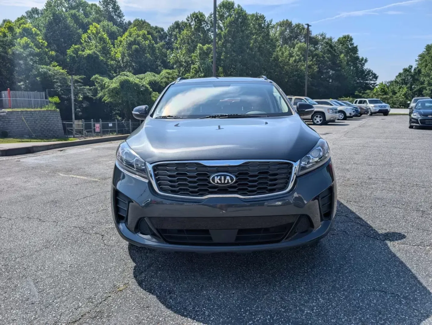 2020 /Black Kia Sorento S V6 (5XYPG4A50LG) with an Other engine, located at 3959 U.S. 80 W, Phenix City, AL, 36870, (334) 297-4885, 32.469296, -85.135185 - **Discover Your Adventurous Side with the 2020 Kia Sorento at Gils Auto - Phenix City!**<br /> <br /> Are you ready to elevate your family outings or weekend adventures? The 2020 Kia Sorento, available at Gils Auto in Phenix City, AL, is the perfect vehicle for those who crave space, comfort, and ve - Photo#1