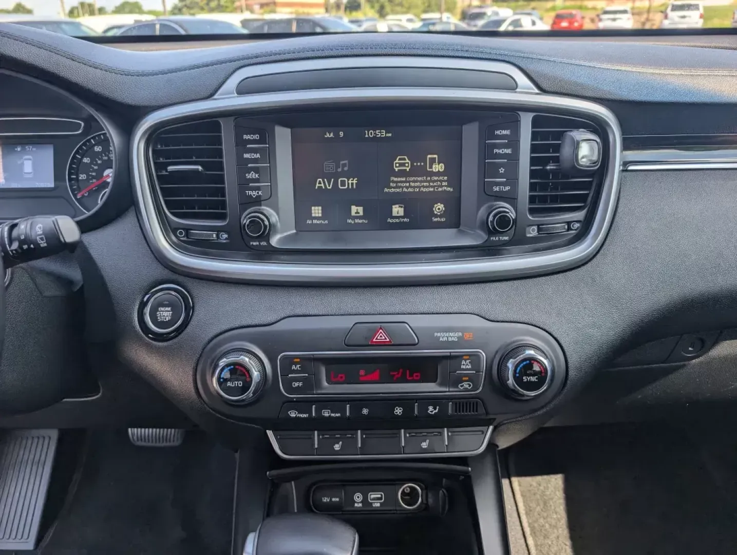 2020 /Black Kia Sorento S V6 (5XYPG4A50LG) with an Other engine, located at 3959 U.S. 80 W, Phenix City, AL, 36870, (334) 297-4885, 32.469296, -85.135185 - **Discover Your Adventurous Side with the 2020 Kia Sorento at Gils Auto - Phenix City!**<br /> <br /> Are you ready to elevate your family outings or weekend adventures? The 2020 Kia Sorento, available at Gils Auto in Phenix City, AL, is the perfect vehicle for those who crave space, comfort, and ve - Photo#14