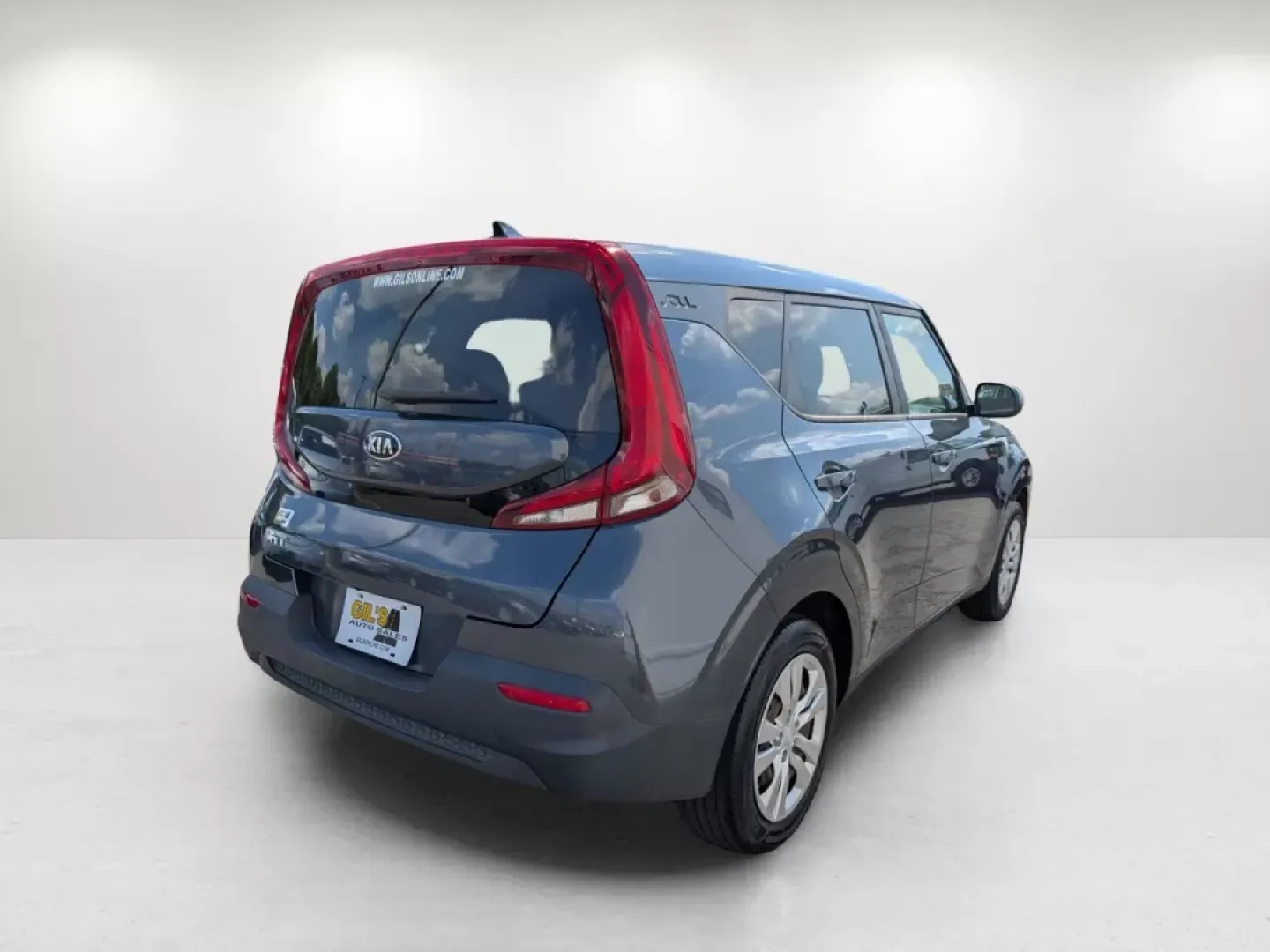 2020 /Black Kia Soul LX (KNDJ23AU7L7) with an Other engine, located at 5115 14th Ave., Columbus, GA, 31904, (706) 323-0345, 32.511494, -84.971046 - **Discover Your Next Adventure: 2020 Kia Soul LX at Gils Auto in Phenix City!**<br /> <br /> Are you ready to elevate your daily commute and weekend getaways? The 2020 Kia Soul LX is the perfect hatchback for those who seek versatility without compromising style. With its spacious interior, advanced - Photo#4