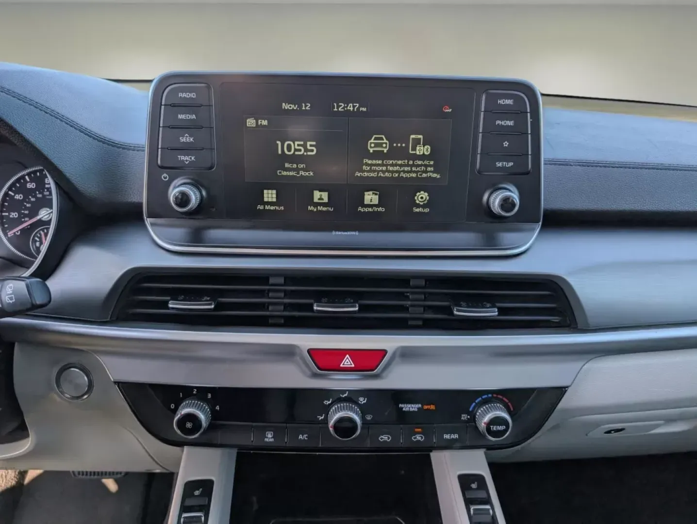 2020 /Gray Kia Telluride S (5XYP64HC6LG) with an Other engine, located at 3959 U.S. 80 W, Phenix City, AL, 36870, (334) 297-4885, 32.469296, -85.135185 - **Elevate Your Family Adventures with the 2020 Kia Telluride S at Gils Auto!**<br /> <br /> Searching for a reliable, spacious SUV that seamlessly fits into your family's active lifestyle? Look no further than the stunning 2020 Kia Telluride S, available now at Gils Auto in Phenix City, AL. This met - Photo#16