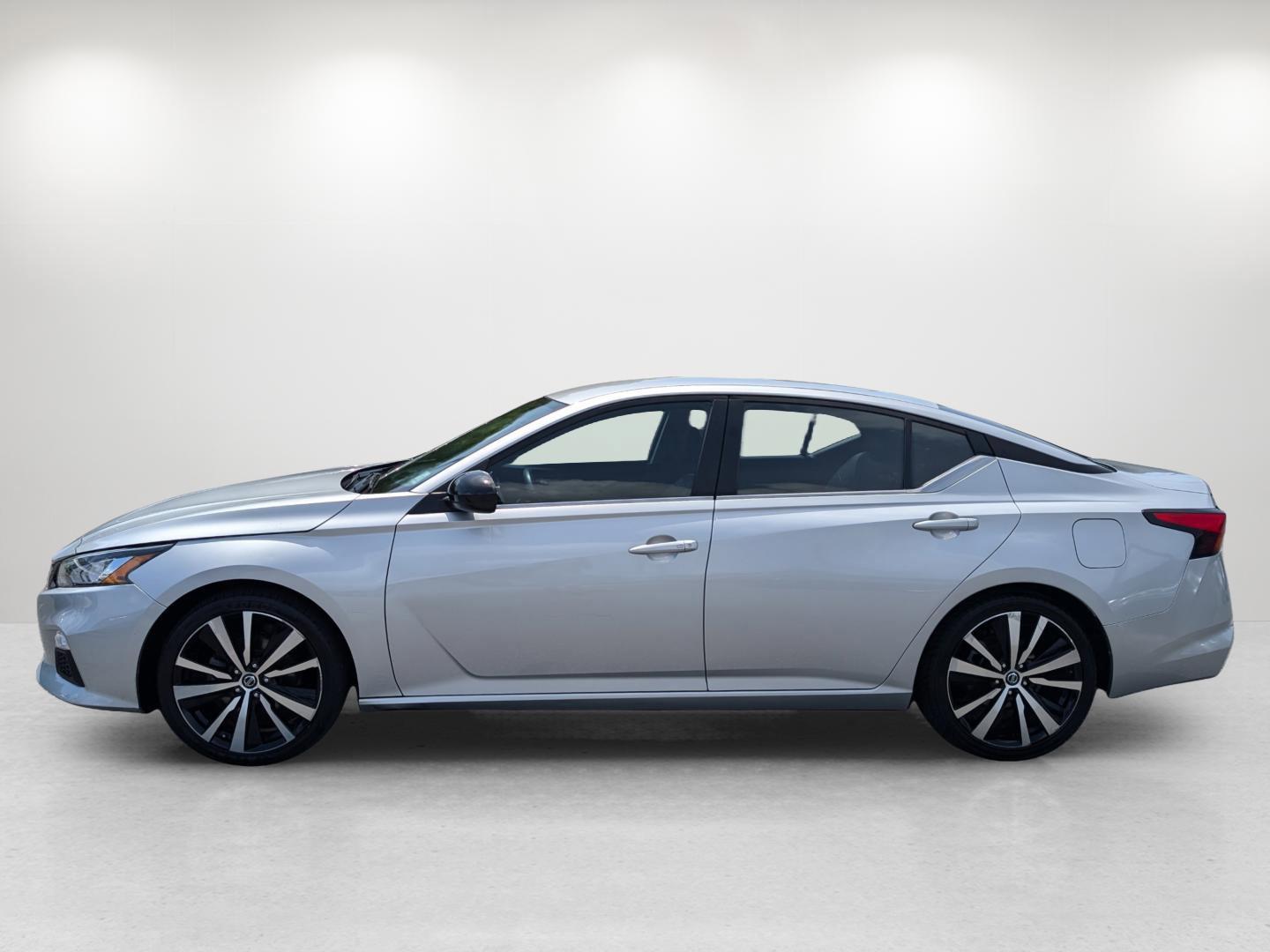 2020 /Sport Nissan Altima 2.5 SR (1N4BL4CVXLC) with an Regular Unleaded I-4 2.5 L/152 engine, 1-Speed CVT w/OD transmission, located at 5115 14th Ave., Columbus, GA, 31904, (706) 323-0345, 32.511494, -84.971046 - 2020 Nissan Altima 2.5 SR - Photo#1