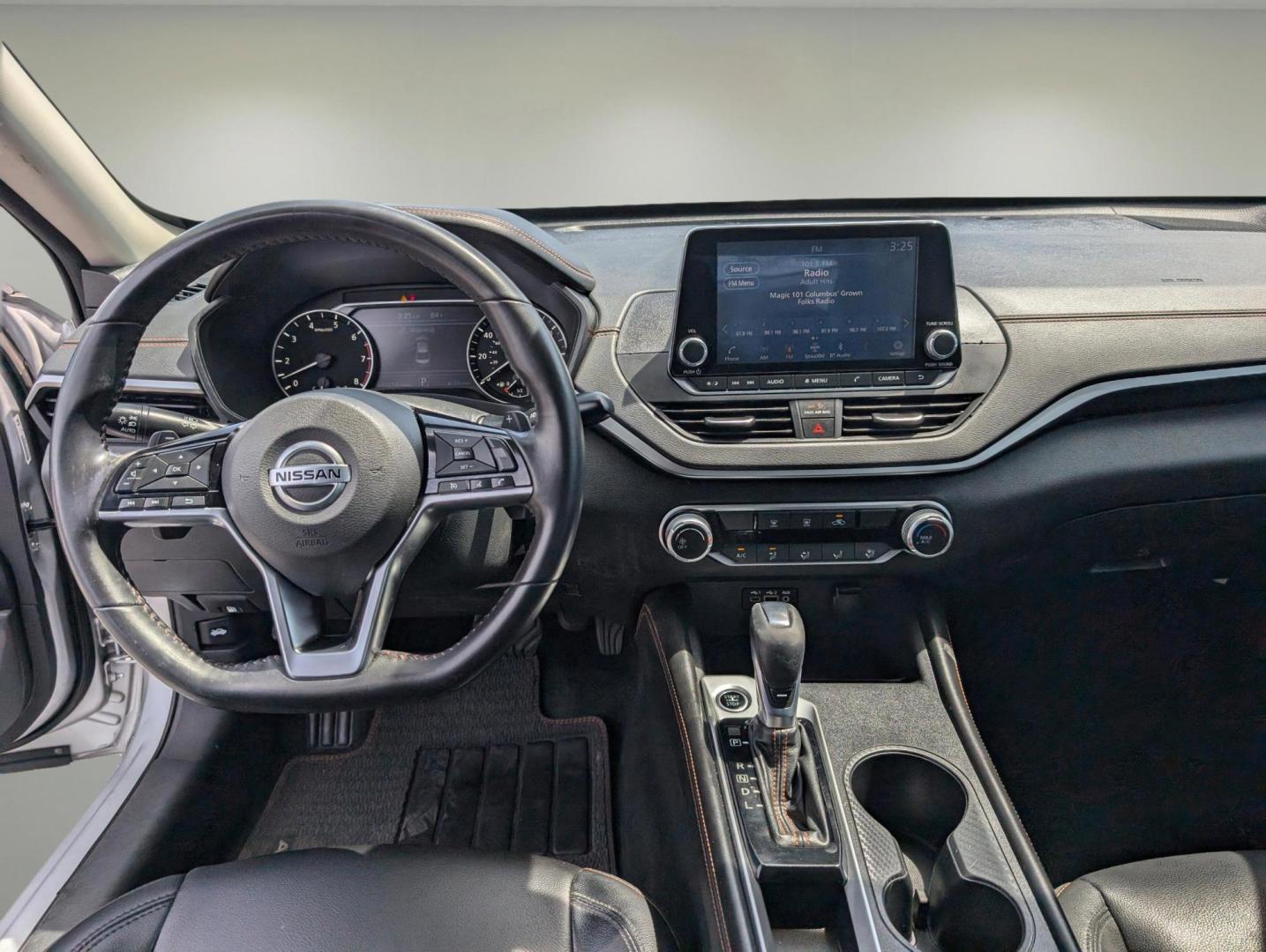 2020 /Sport Nissan Altima 2.5 SR (1N4BL4CVXLC) with an Regular Unleaded I-4 2.5 L/152 engine, 1-Speed CVT w/OD transmission, located at 5115 14th Ave., Columbus, GA, 31904, (706) 323-0345, 32.511494, -84.971046 - 2020 Nissan Altima 2.5 SR - Photo#11