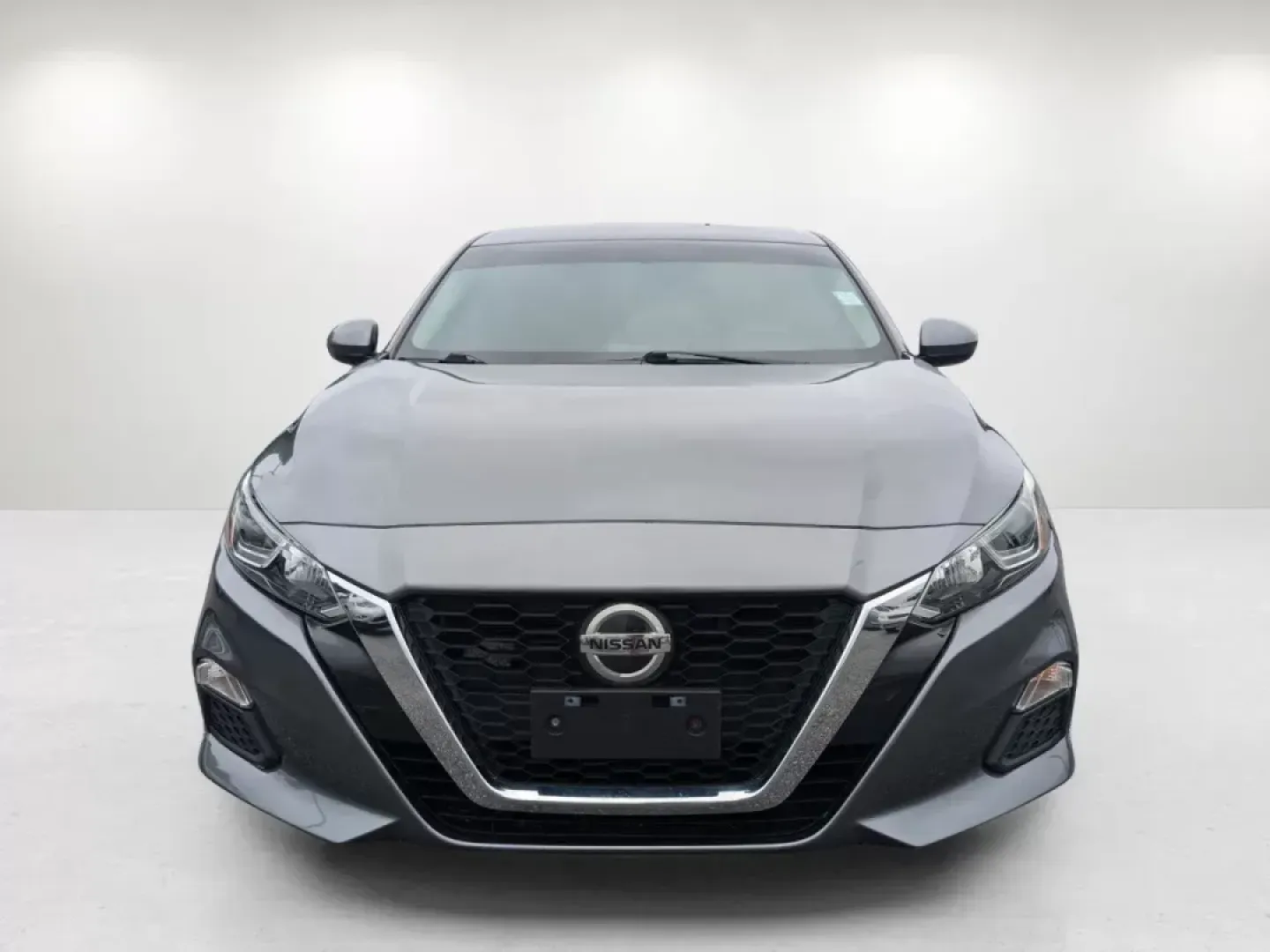 2020 /Charcoal Nissan Altima 2.5 S (1N4BL4BV3LC) with an Other engine, located at 1430 Gateway Drive, Opelika, AL, 36801, (334) 239-0944, 32.637871, -85.409790 - Experience a seamless blend of style, comfort, and practicality with this stunning **2020 Nissan Altima 2.5 S**, available now at **Gils Auto** in **Opelika, AL**. Whether you're commuting to work or taking the family on a road trip, this sedan is the ideal choice for those who value reliability and - Photo#1