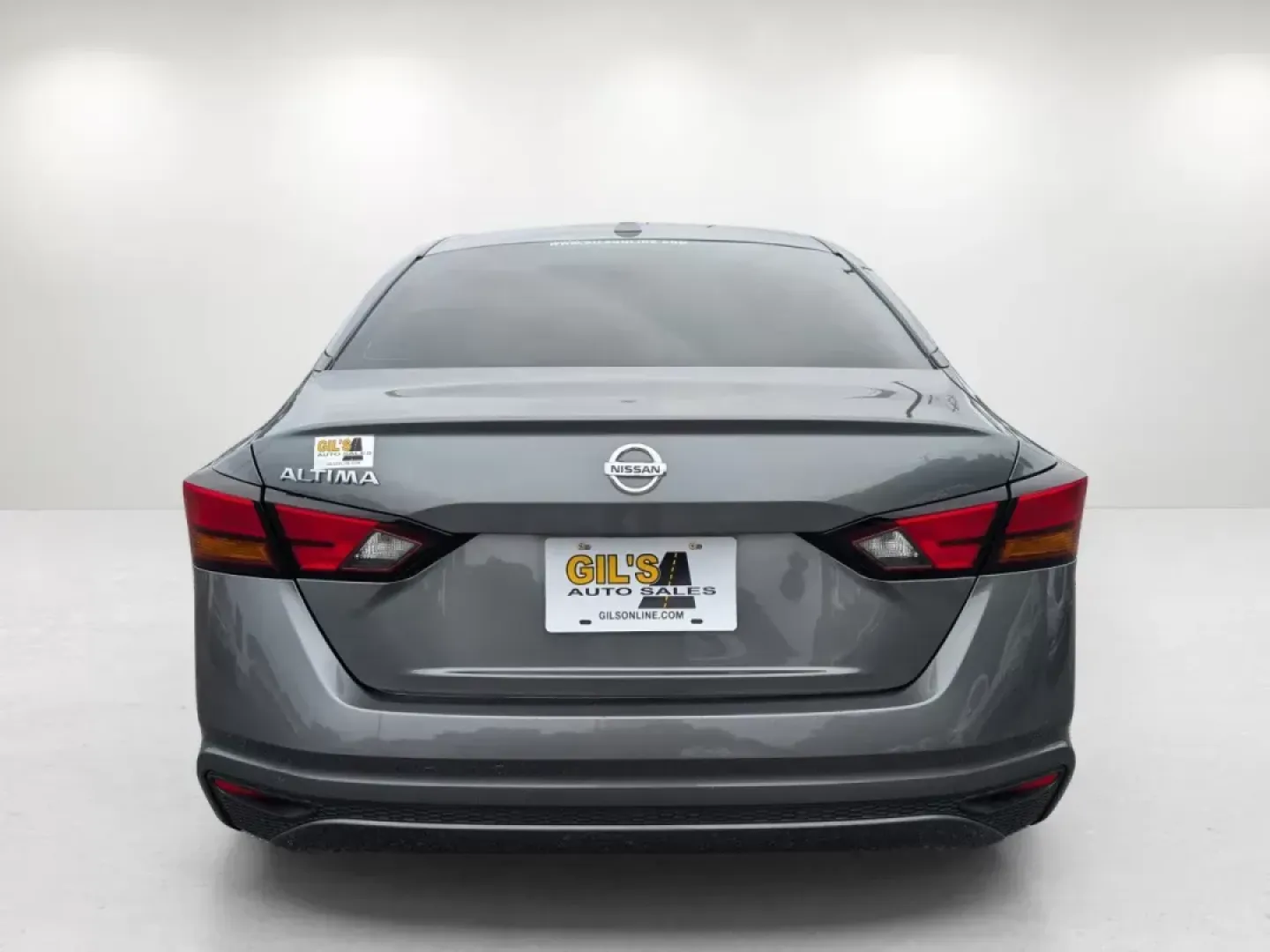 2020 /Charcoal Nissan Altima 2.5 S (1N4BL4BV3LC) with an Other engine, located at 1430 Gateway Drive, Opelika, AL, 36801, (334) 239-0944, 32.637871, -85.409790 - Experience a seamless blend of style, comfort, and practicality with this stunning **2020 Nissan Altima 2.5 S**, available now at **Gils Auto** in **Opelika, AL**. Whether you're commuting to work or taking the family on a road trip, this sedan is the ideal choice for those who value reliability and - Photo#5