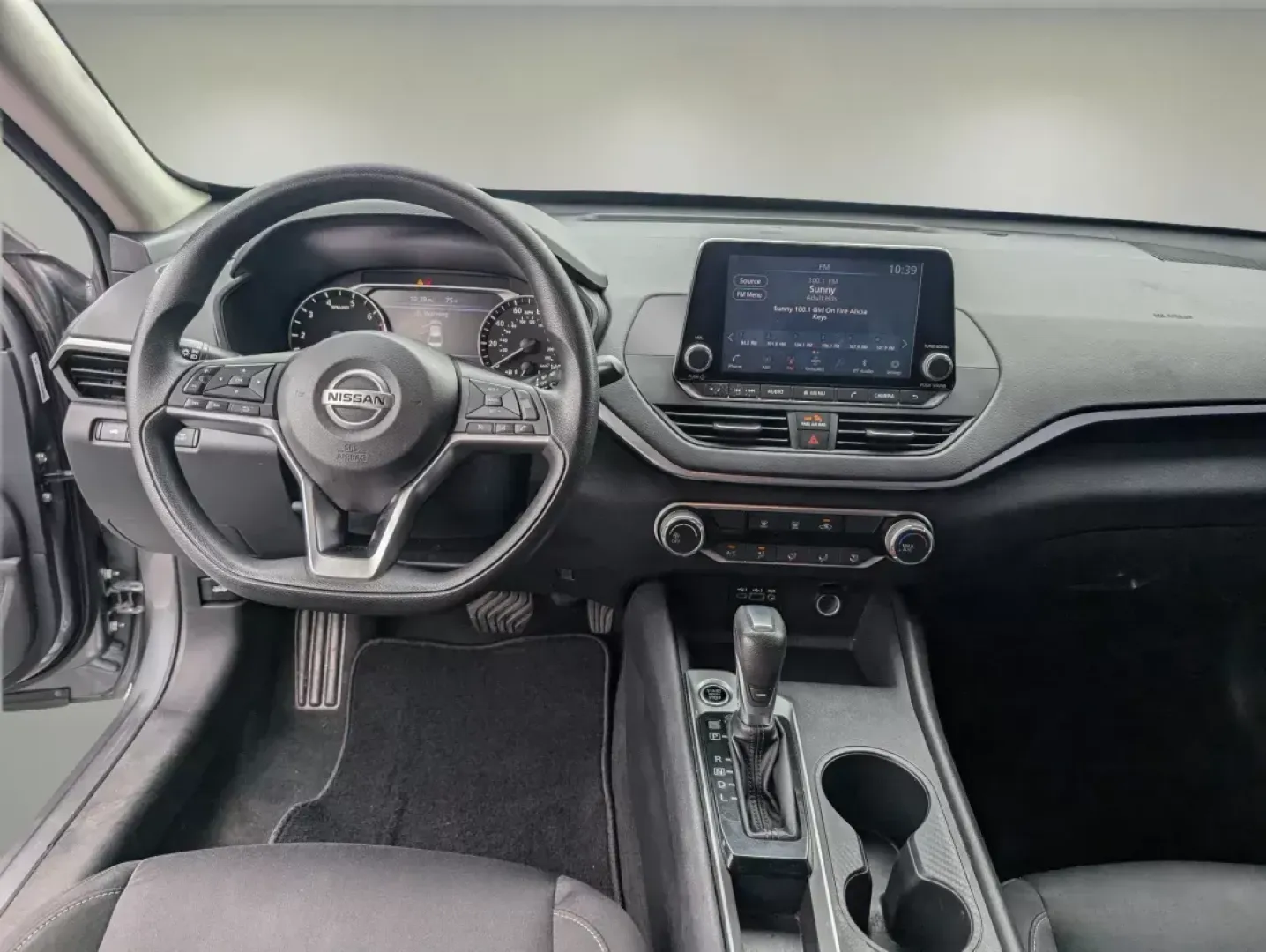 2020 /Charcoal Nissan Altima 2.5 S (1N4BL4BV3LC) with an Other engine, located at 1430 Gateway Drive, Opelika, AL, 36801, (334) 239-0944, 32.637871, -85.409790 - Experience a seamless blend of style, comfort, and practicality with this stunning **2020 Nissan Altima 2.5 S**, available now at **Gils Auto** in **Opelika, AL**. Whether you're commuting to work or taking the family on a road trip, this sedan is the ideal choice for those who value reliability and - Photo#11