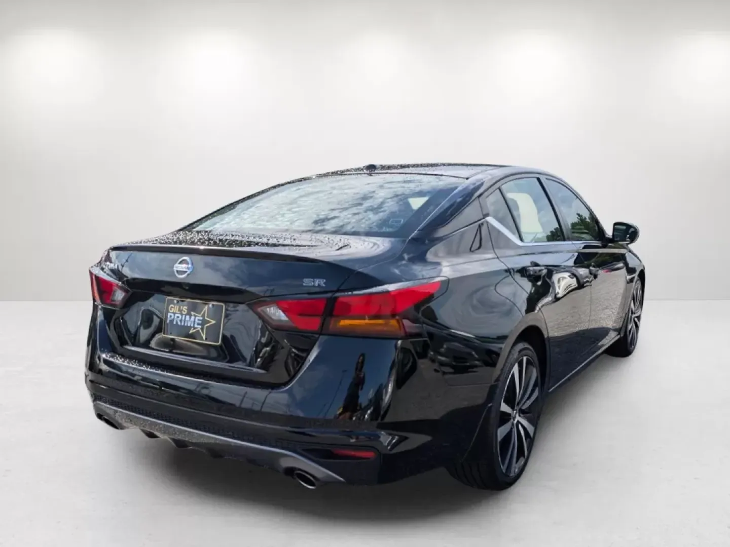 2020 /Sport Nissan Altima 2.5 SR (1N4BL4CV3LC) with an Other engine, located at 5115 14th Ave., Columbus, GA, 31904, (706) 323-0345, 32.511494, -84.971046 - ### Discover the 2020 Nissan Altima 2.5 SR - Your Perfect Adventure Companion!<br /> <br /> Imagine breezing through the streets of Phenix City, AL, in a stylish and reliable sedan that seamlessly transitions from busy commutes to weekend getaways. The 2020 Nissan Altima 2.5 SR, available now at Gil - Photo#4