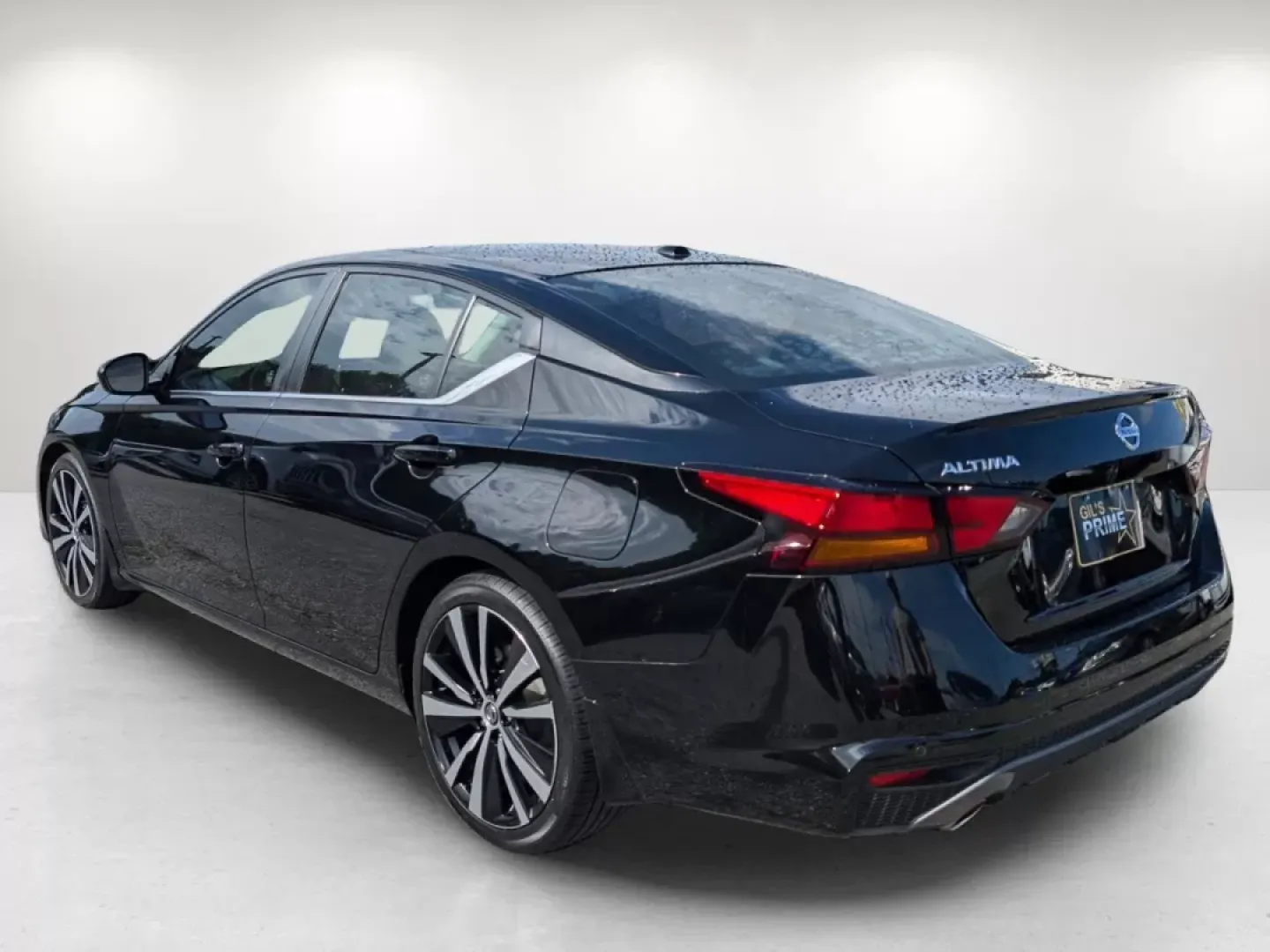 2020 /Sport Nissan Altima 2.5 SR (1N4BL4CV3LC) with an Other engine, located at 5115 14th Ave., Columbus, GA, 31904, (706) 323-0345, 32.511494, -84.971046 - ### Discover the 2020 Nissan Altima 2.5 SR - Your Perfect Adventure Companion!<br /> <br /> Imagine breezing through the streets of Phenix City, AL, in a stylish and reliable sedan that seamlessly transitions from busy commutes to weekend getaways. The 2020 Nissan Altima 2.5 SR, available now at Gil - Photo#6
