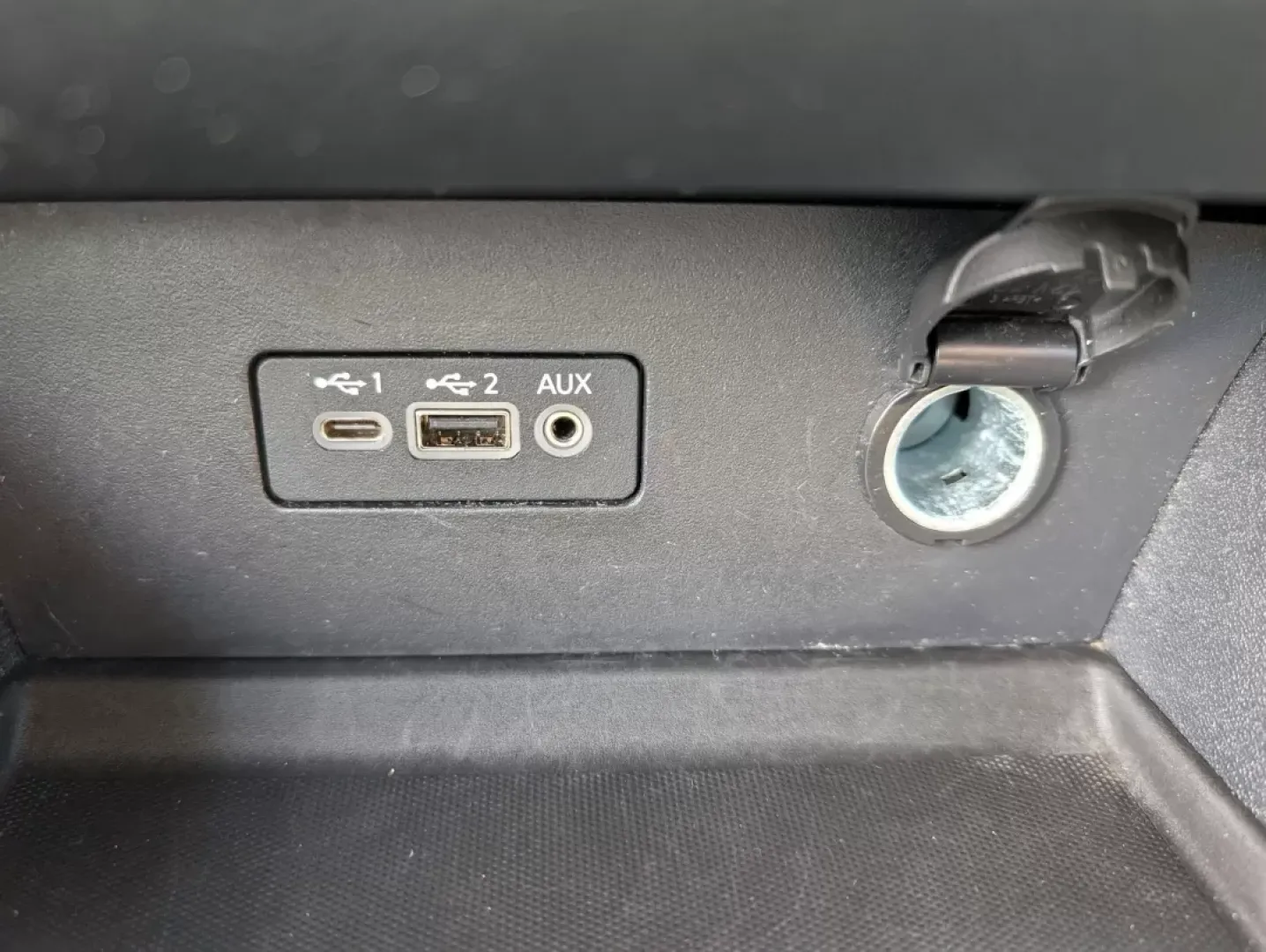 2020 /Sport Nissan Altima 2.5 SR (1N4BL4CV3LC) with an Other engine, located at 5115 14th Ave., Columbus, GA, 31904, (706) 323-0345, 32.511494, -84.971046 - ### Discover the 2020 Nissan Altima 2.5 SR - Your Perfect Adventure Companion!<br /> <br /> Imagine breezing through the streets of Phenix City, AL, in a stylish and reliable sedan that seamlessly transitions from busy commutes to weekend getaways. The 2020 Nissan Altima 2.5 SR, available now at Gil - Photo#15