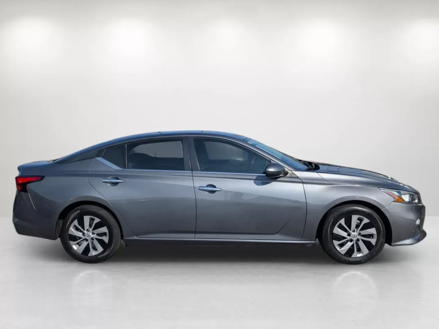 2020 /Charcoal Nissan Altima 2.5 S (1N4BL4BV1LC) with an Other engine, located at 521 Old Farm Lane Rd, Prattville, AL, 36066, (334) 325-1505, 32.482460, -86.416367 - **Discover Your Perfect Ride at Gils Auto - Phenix City!**<br /> <br /> Are you looking for a reliable vehicle that seamlessly fits into your busy lifestyle? The 2020 Nissan Altima 2.5 S is the ideal sedan for those who need a dependable companion for daily commutes, family outings, or weekend adven - Photo#3