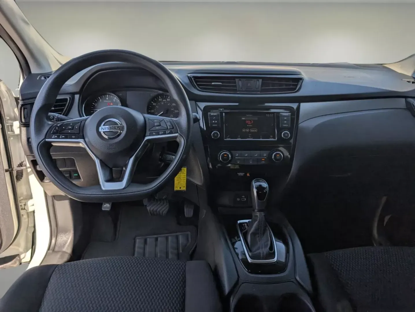 2020 /Charcoal Nissan Rogue S (JN1BJ1CV8LW) with an Other engine, located at 1430 Gateway Drive, Opelika, AL, 36801, (334) 239-0944, 32.637871, -85.409790 - Explore the perfect blend of adventure and practicality with this 2020 Nissan Rogue S, now available at Gils Auto in Phenix City, AL. Whether you're a growing family looking for a reliable SUV for school runs or weekend getaways, or a budget-conscious buyer needing a dependable vehicle, this Rogue i - Photo#11