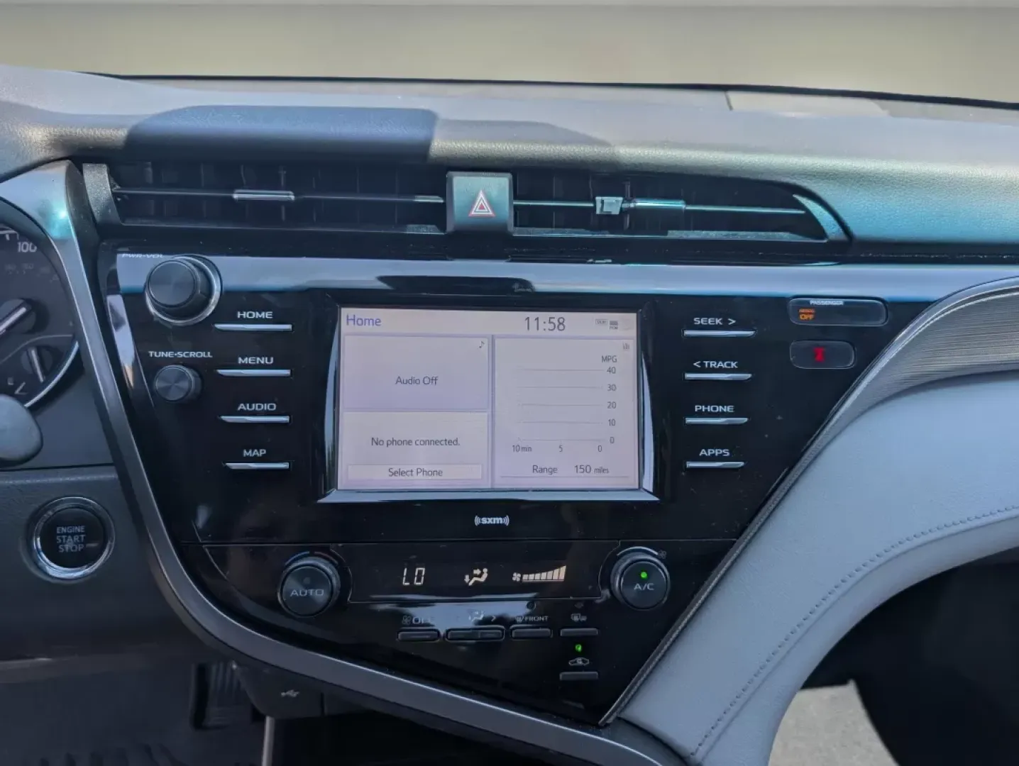 2020 Toyota Camry SE (4T1M11AK2LU) with an Other engine, located at 1430 Gateway Drive, Opelika, AL, 36801, (334) 239-0944, 32.637871, -85.409790 - Are you ready to elevate your daily commute and weekend adventures? Introducing the 2020 Toyota Camry SE available at Gils Auto in Phenix City, AL, your trusted buy here pay here dealership. With its sleek blue exterior and advanced technology features, this sedan is perfect for budget-conscious buy - Photo#15