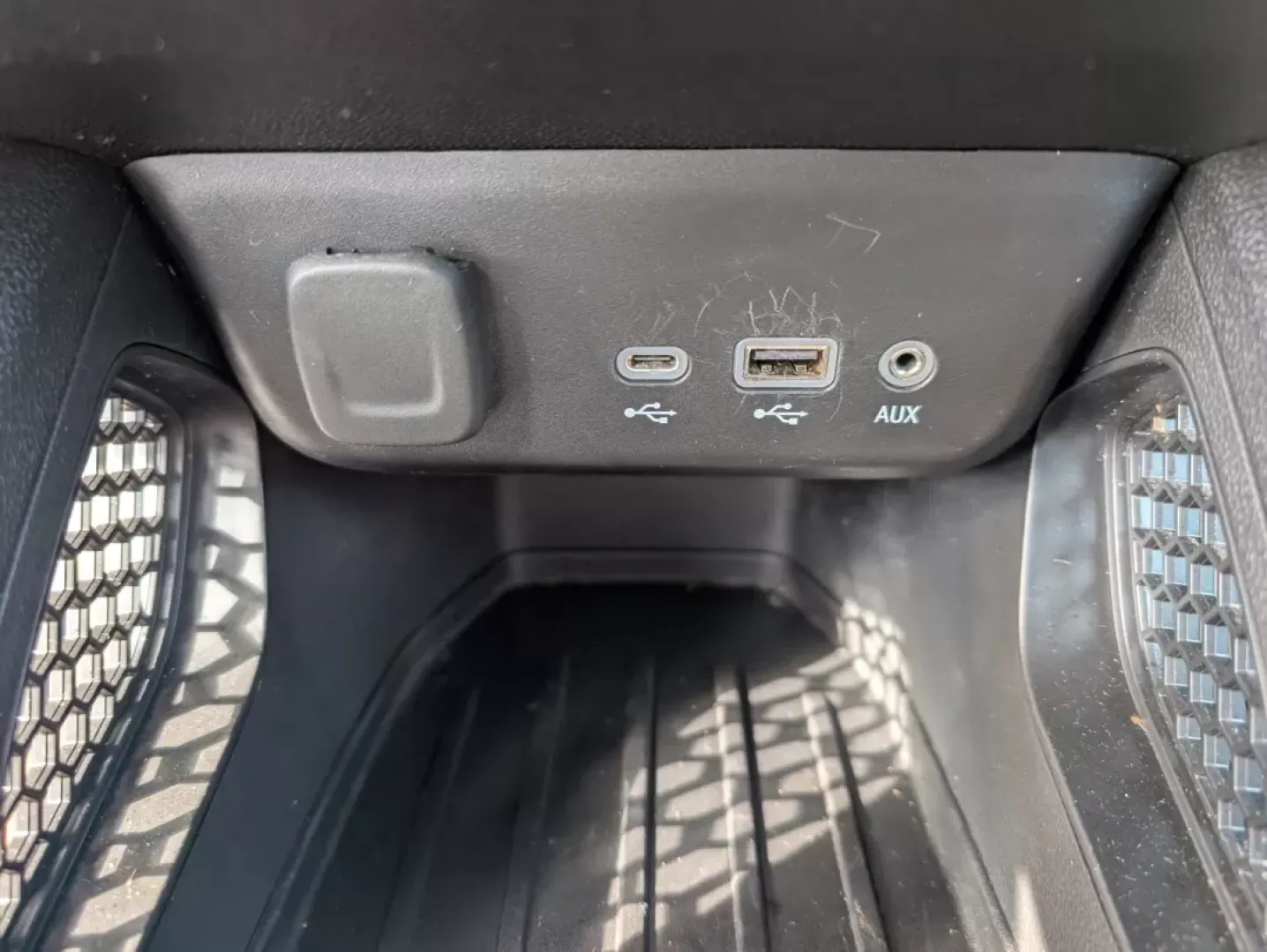 2021 /Jet Black with Arizona accents Chevrolet Trailblazer ACTIV (KL79MVSL9MB) with an Other engine, located at 3959 U.S. 80 W, Phenix City, AL, 36870, (334) 297-4885, 32.469296, -85.135185 - **Elevate Your Adventures with the 2021 Chevrolet Trailblazer ACTIV at Gils Auto!**<br /> <br /> Are you ready to enhance your lifestyle with a vehicle that can handle everything from daily commutes to weekend getaways? The 2021 Chevrolet Trailblazer ACTIV is the perfect SUV for those who crave vers - Photo#12