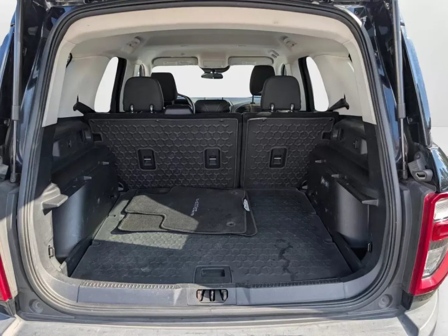 2021 /Ebony Ford Bronco Sport Big Bend (3FMCR9B64MR) with an Other engine, located at 804 22nd Ave, Phenix City, AL, 36870, (334) 297-1860, 32.484749, -85.024475 - Experience the great outdoors and urban adventures with the 2021 Ford Bronco Sport Big Bend, now available at Gils Auto in Phenix City, AL. Whether you're planning a weekend camping trip with friends or navigating your daily commute, this versatile SUV is designed to elevate your lifestyle. With its - Photo#14