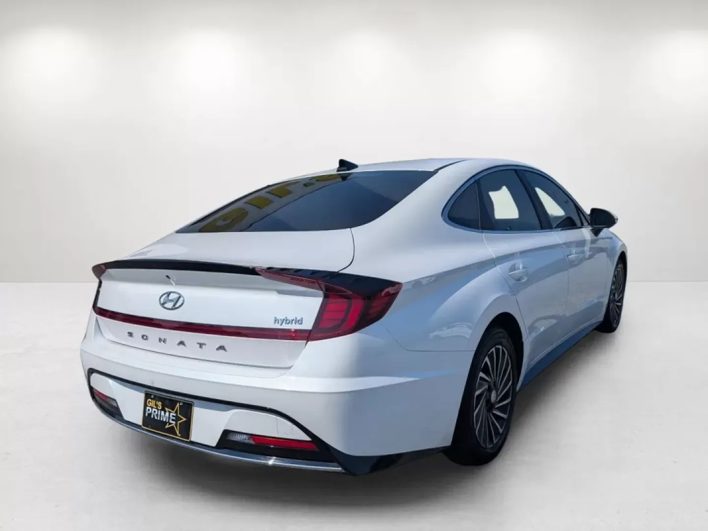 2021 /Black Hyundai Sonata SEL (KMHL34JJ0MA) with an Other engine, located at 3959 U.S. 80 W, Phenix City, AL, 36870, (334) 297-4885, 32.469296, -85.135185 - **Elevate Your Commute with the 2021 Hyundai Sonata SEL Hybrid at Gils Auto in Phenix City, AL!**<br /> <br /> Are you searching for a vehicle that seamlessly fits your lifestyle while also providing an eco-friendly driving experience? Look no further than the 2021 Hyundai Sonata SEL Hybrid, now ava - Photo#5