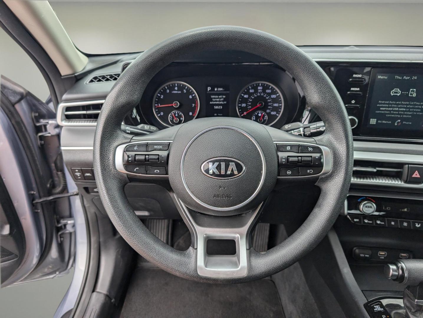 2021 /Black Kia K5 LXS (5XXG14J28MG) with an Intercooled Turbo Regular Unleaded I-4 1.6 L/98 engine, 8-Speed Automatic w/OD transmission, located at 3959 U.S. 80 W, Phenix City, AL, 36870, (334) 297-4885, 32.469296, -85.135185 - 2021 Kia K5 LXS - Photo#15