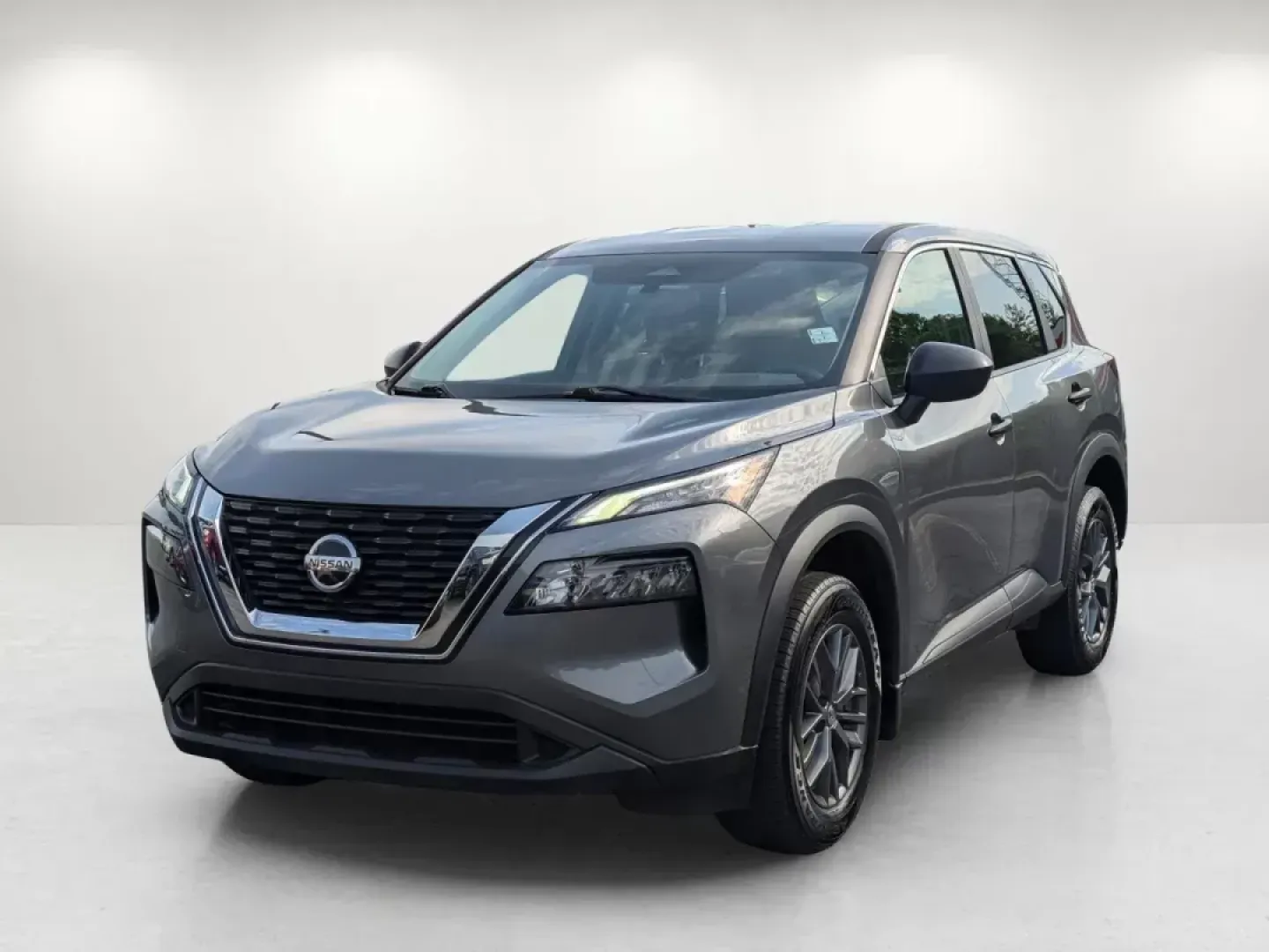 2021 /Charcoal Nissan Rogue S (5N1AT3AAXMC) with an Regular Unleaded I-4 2.5 L/152 engine, 1-Speed CVT w/OD transmission, located at 7000 Northlake Connector, Columbus, GA, 31904, (706) 987-8085, 32.524975, -84.978134 - 2021 Nissan Rogue S - Photo#0