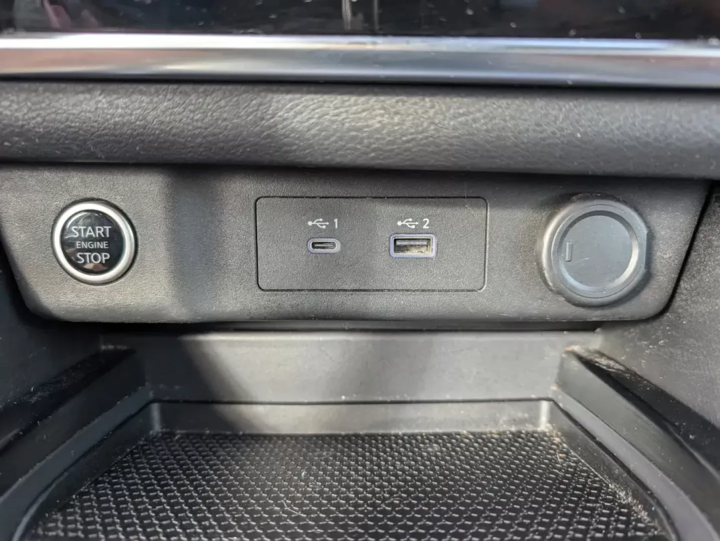 2021 /Charcoal Nissan Rogue S (5N1AT3AAXMC) with an Regular Unleaded I-4 2.5 L/152 engine, 1-Speed CVT w/OD transmission, located at 7000 Northlake Connector, Columbus, GA, 31904, (706) 987-8085, 32.524975, -84.978134 - 2021 Nissan Rogue S - Photo#12
