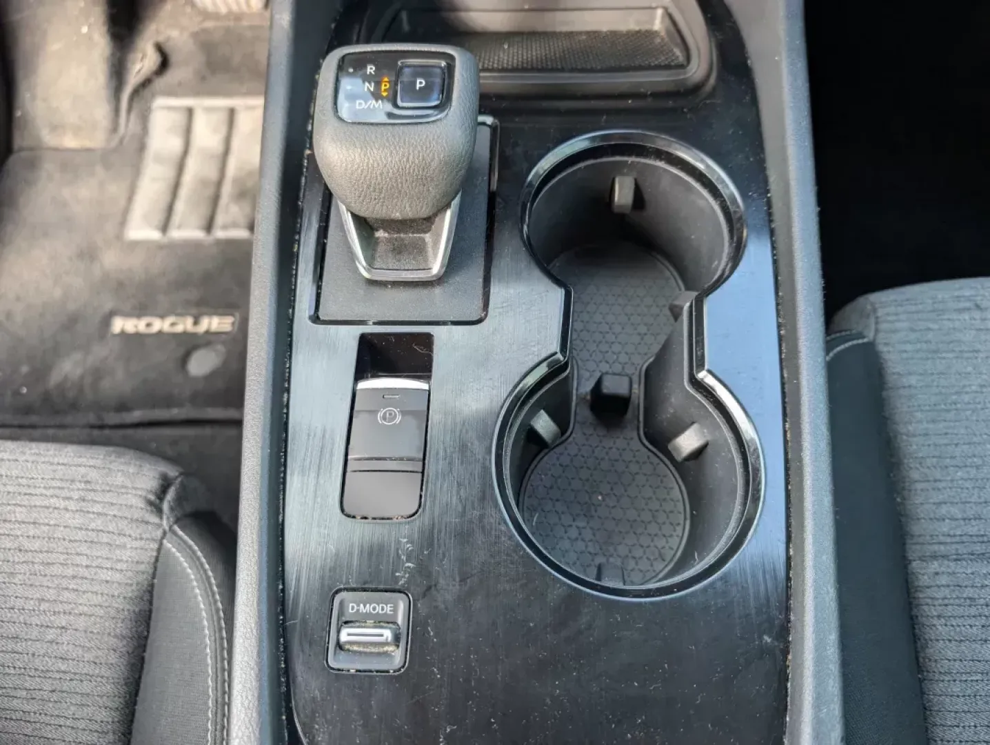 2021 /Charcoal Nissan Rogue S (5N1AT3AAXMC) with an Regular Unleaded I-4 2.5 L/152 engine, 1-Speed CVT w/OD transmission, located at 7000 Northlake Connector, Columbus, GA, 31904, (706) 987-8085, 32.524975, -84.978134 - 2021 Nissan Rogue S - Photo#13