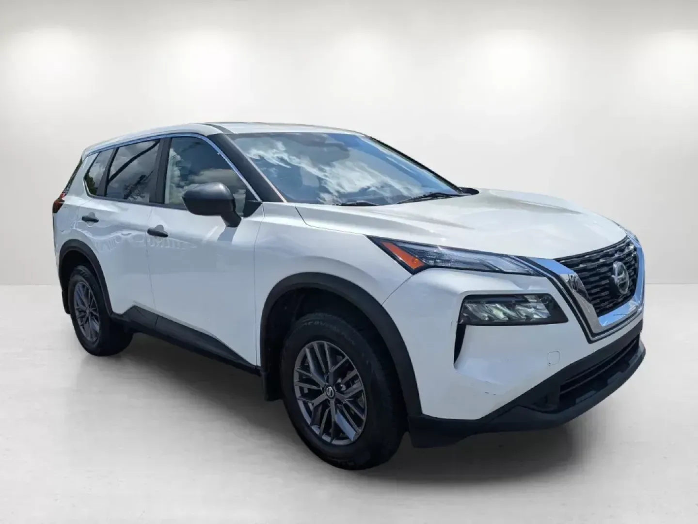 2021 /Charcoal Nissan Rogue S (JN8AT3AA3MW) with an Regular Unleaded I-4 2.5 L/152 engine, 1-Speed CVT w/OD transmission, located at 7000 Northlake Connector, Columbus, GA, 31904, (706) 987-8085, 32.524975, -84.978134 - 2021 Nissan Rogue S - Photo#2