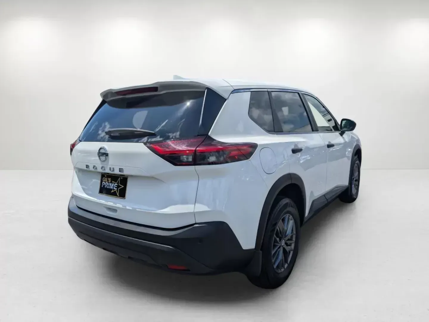 2021 /Charcoal Nissan Rogue S (JN8AT3AA3MW) with an Regular Unleaded I-4 2.5 L/152 engine, 1-Speed CVT w/OD transmission, located at 7000 Northlake Connector, Columbus, GA, 31904, (706) 987-8085, 32.524975, -84.978134 - 2021 Nissan Rogue S - Photo#4