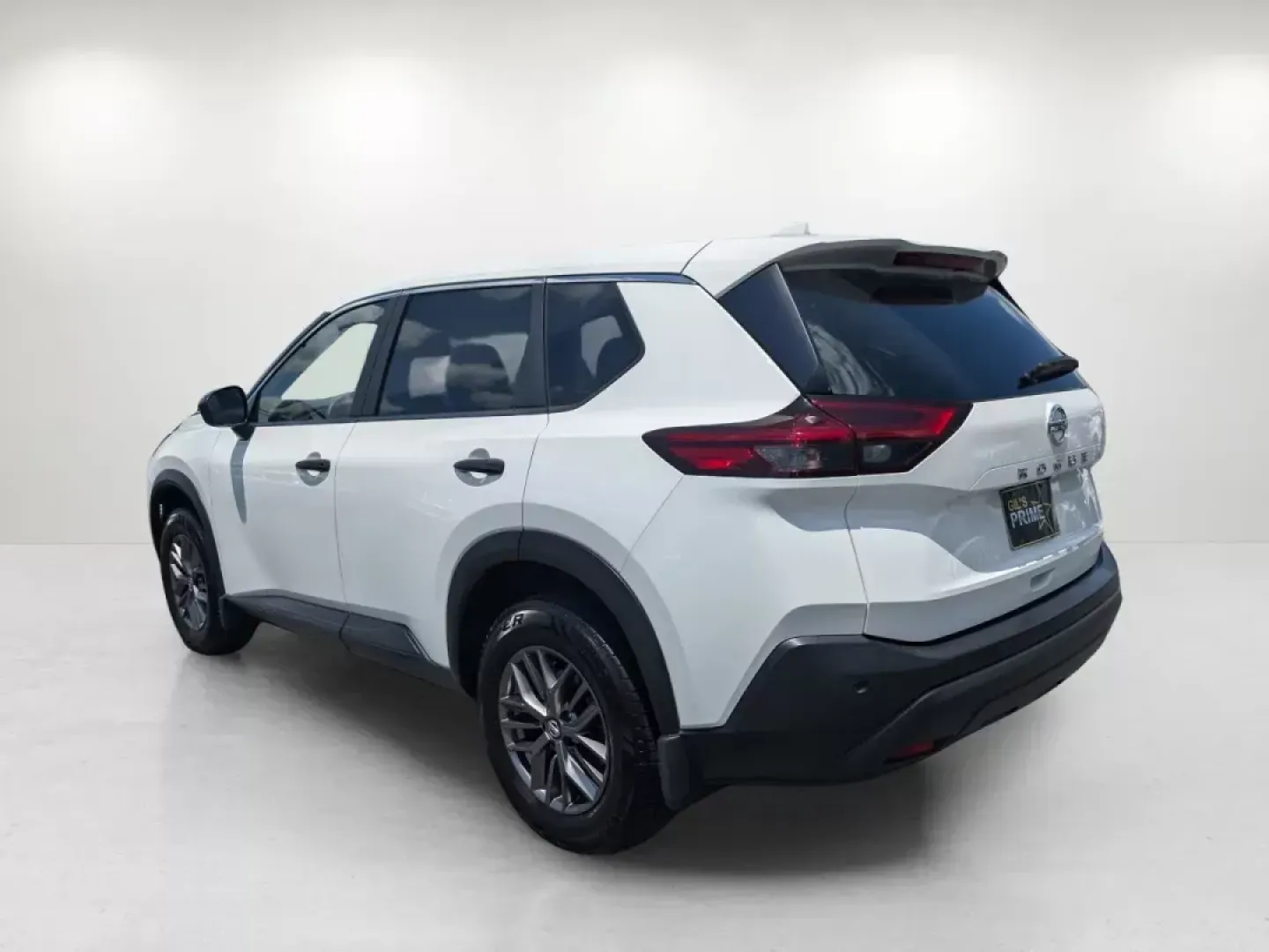 2021 /Charcoal Nissan Rogue S (JN8AT3AA3MW) with an Regular Unleaded I-4 2.5 L/152 engine, 1-Speed CVT w/OD transmission, located at 7000 Northlake Connector, Columbus, GA, 31904, (706) 987-8085, 32.524975, -84.978134 - 2021 Nissan Rogue S - Photo#6