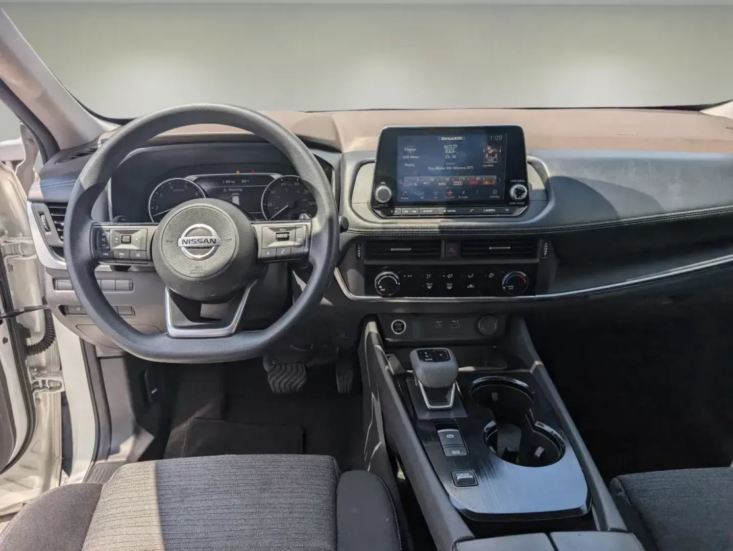 2021 /Charcoal Nissan Rogue S (JN8AT3AA3MW) with an Regular Unleaded I-4 2.5 L/152 engine, 1-Speed CVT w/OD transmission, located at 7000 Northlake Connector, Columbus, GA, 31904, (706) 987-8085, 32.524975, -84.978134 - 2021 Nissan Rogue S - Photo#11