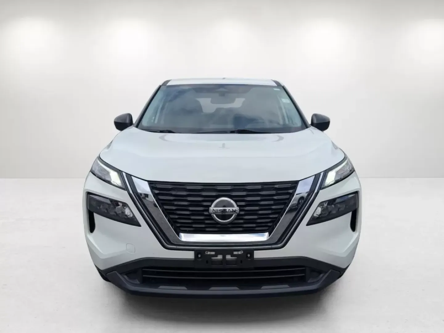 2021 /Charcoal Nissan Rogue S (5N1AT3AB5MC) with an Other engine, located at 804 22nd Ave, Phenix City, AL, 36870, (334) 297-1860, 32.484749, -85.024475 - Experience the freedom of adventure with the 2021 Nissan Rogue S, available now at Gils Auto in Phenix City, AL. This versatile all-wheel-drive SUV is perfect for families on the go or anyone looking to explore the beautiful surroundings of Phenix City. Whether you're making memories on weekend geta - Photo#2