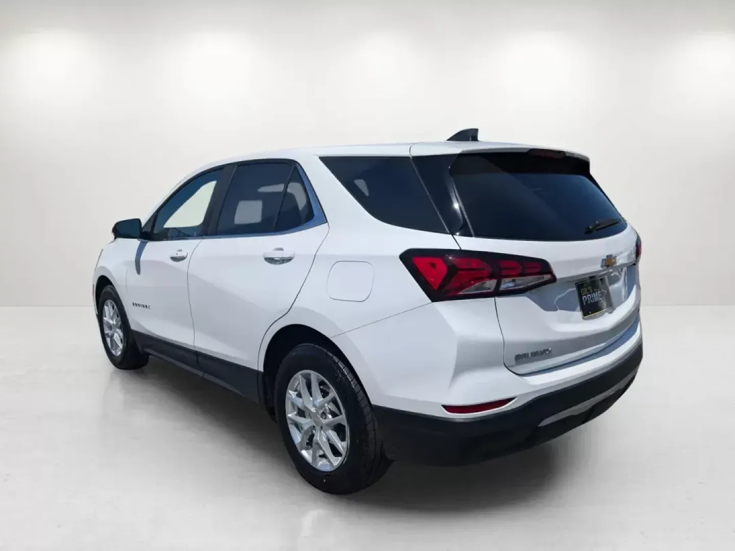 2022 /Jet Black Chevrolet Equinox LT (2GNAXKEVXN6) with an Other engine, located at 1430 Gateway Drive, Opelika, AL, 36801, (334) 239-0944, 32.637871, -85.409790 - Discover the perfect blend of style, comfort, and capability with the 2022 Chevrolet Equinox LT, available at Gils Auto in Columbus, GA. This sporty SUV is ideal for weekend adventures, family outings, or daily commutes-making it a versatile choice for anyone looking to elevate their driving experie - Photo#7