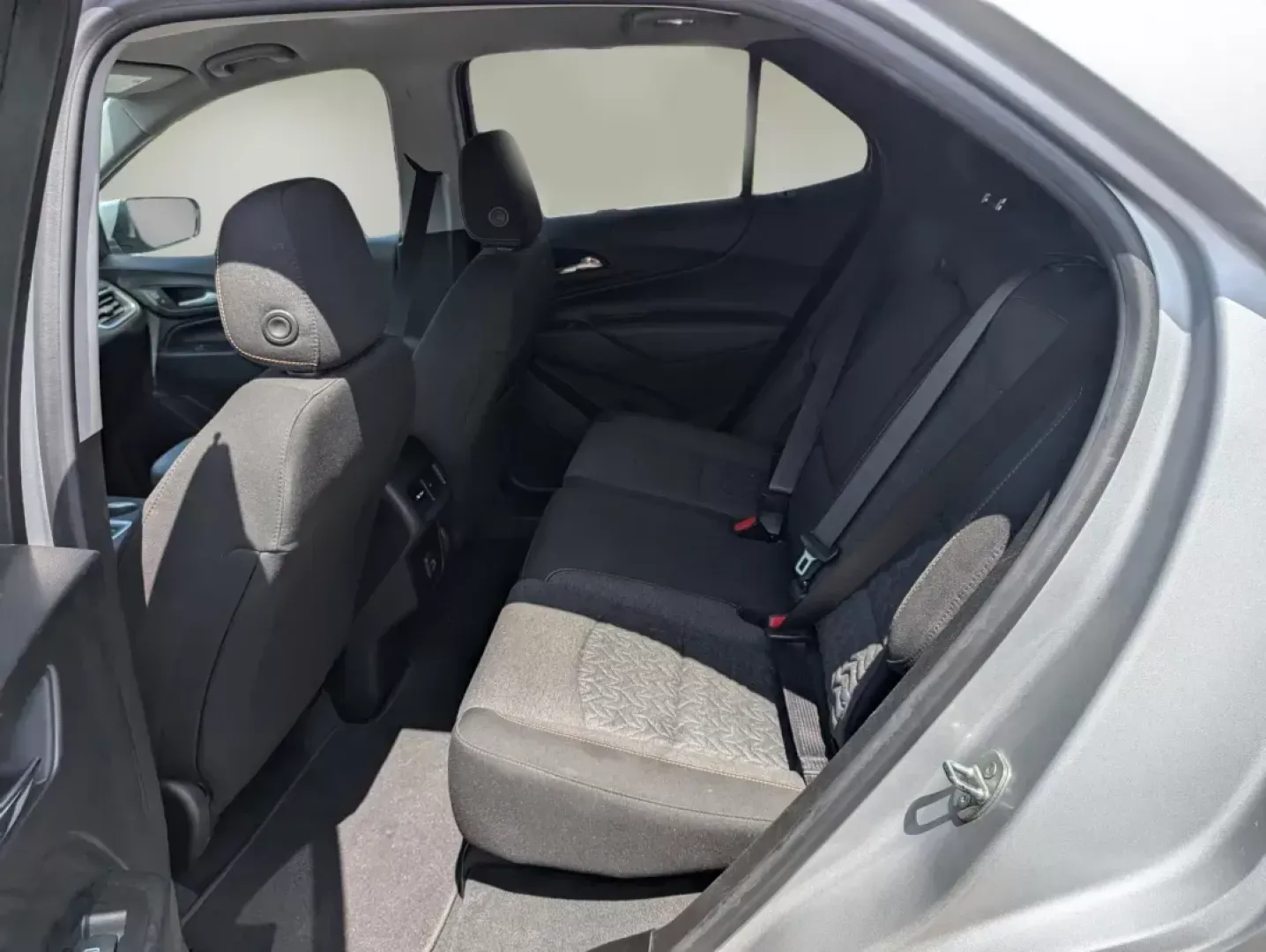 2022 /Jet Black Chevrolet Equinox LT (2GNAXJEV6N6) with an Turbocharged Gas I4 1.5L/92 engine, 6-Speed Automatic transmission, located at 5115 14th Ave., Columbus, GA, 31904, (706) 323-0345, 32.511494, -84.971046 - 2022 Chevrolet Equinox LT - Photo#9