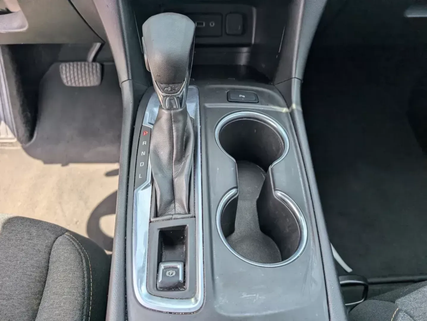 2022 /Jet Black Chevrolet Equinox LT (2GNAXJEV6N6) with an Turbocharged Gas I4 1.5L/92 engine, 6-Speed Automatic transmission, located at 5115 14th Ave., Columbus, GA, 31904, (706) 323-0345, 32.511494, -84.971046 - 2022 Chevrolet Equinox LT - Photo#11