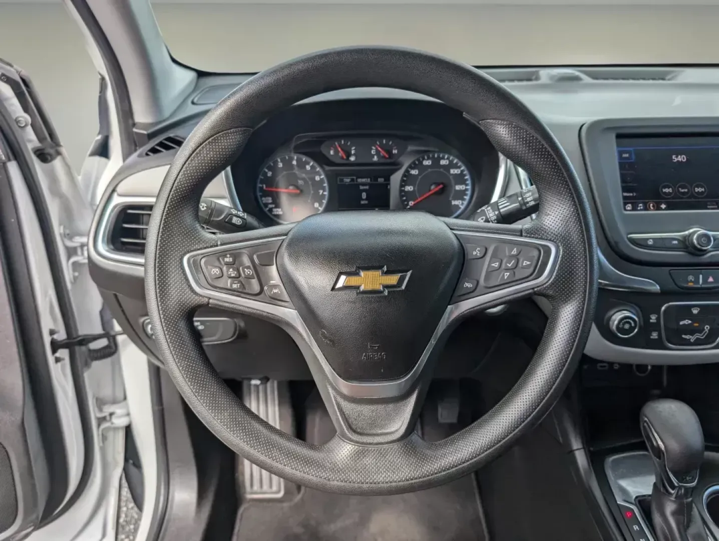 2022 /Medium Ash Gray Chevrolet Equinox LS (2GNAXHEV3N6) with an Turbocharged Gas I4 1.5L/92 engine, 6-Speed Automatic transmission, located at 804 22nd Ave, Phenix City, AL, 36870, (334) 297-1860, 32.484749, -85.024475 - 2022 Chevrolet Equinox LS - Photo#15