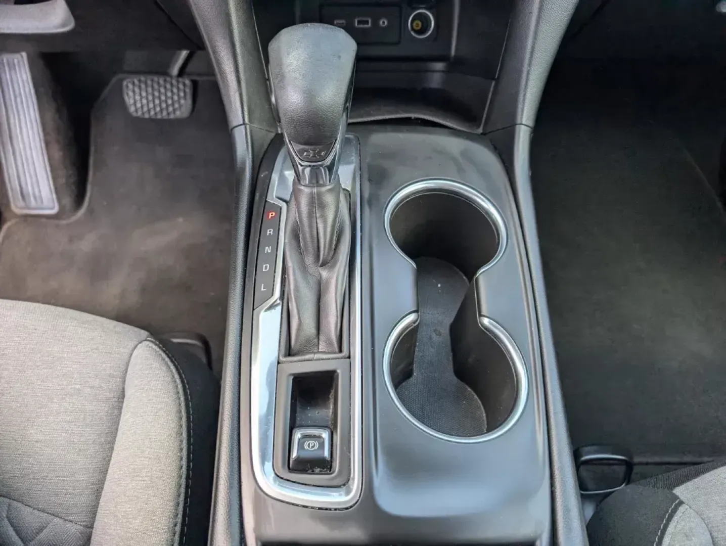 2022 /Medium Ash Gray Chevrolet Equinox LS (2GNAXHEV5N6) with an Turbocharged Gas I4 1.5L/92 engine, 6-Speed Automatic transmission, located at 3959 U.S. 80 W, Phenix City, AL, 36870, (334) 297-4885, 32.469296, -85.135185 - 2022 Chevrolet Equinox LS - Photo#13
