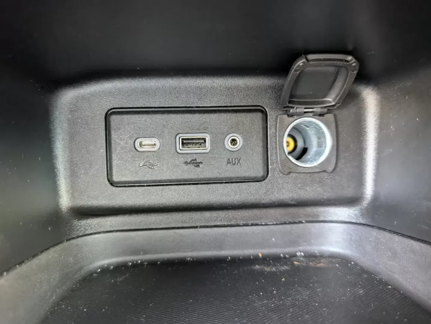 2022 /Medium Ash Gray Chevrolet Equinox LS (2GNAXHEV5N6) with an Turbocharged Gas I4 1.5L/92 engine, 6-Speed Automatic transmission, located at 3959 U.S. 80 W, Phenix City, AL, 36870, (334) 297-4885, 32.469296, -85.135185 - 2022 Chevrolet Equinox LS - Photo#15
