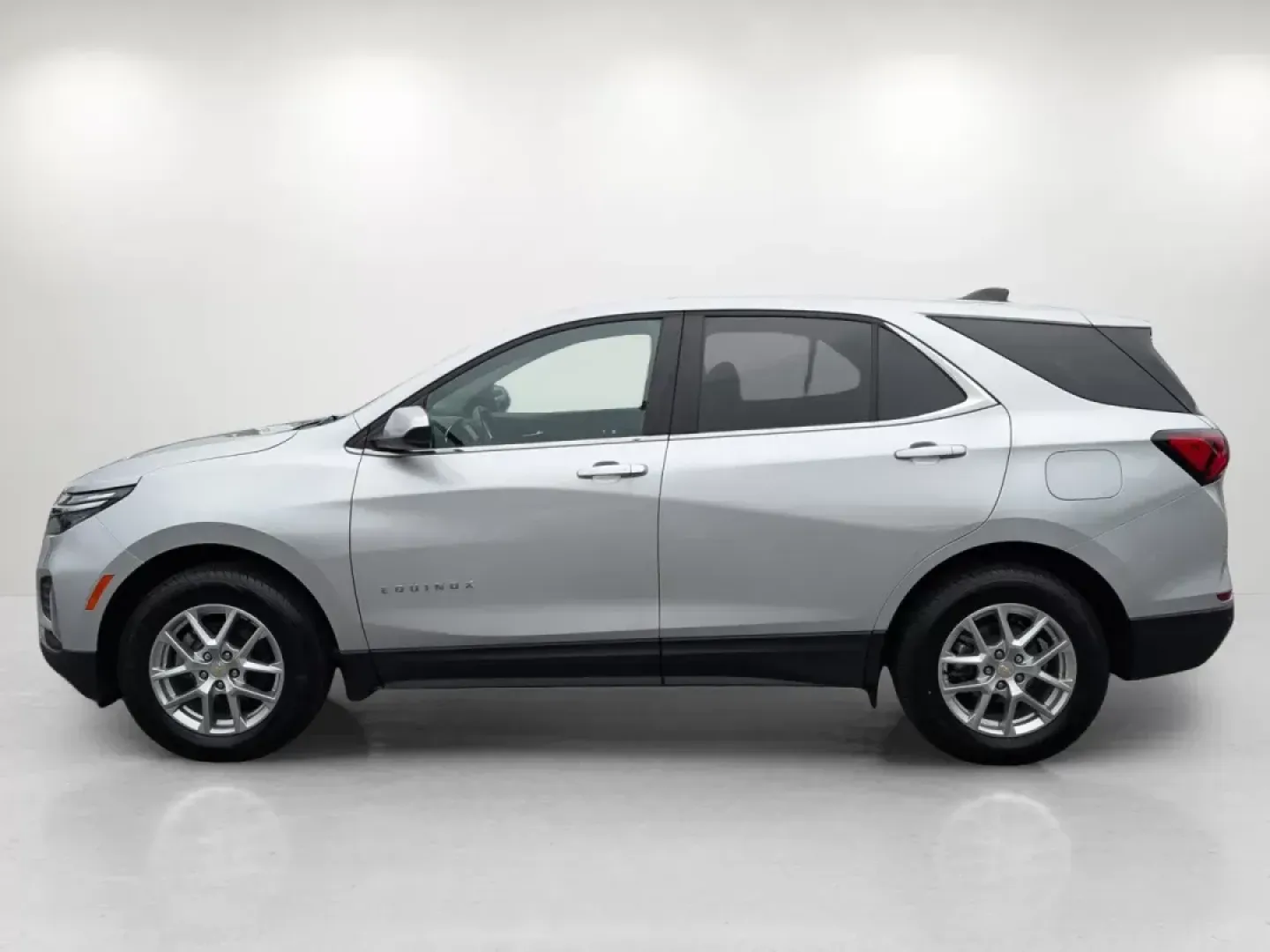 2022 /Jet Black Chevrolet Equinox LT (2GNAXTEV9N6) with an Turbocharged Gas I4 1.5L/92 engine, 6-Speed Automatic transmission, located at 7000 Northlake Connector, Columbus, GA, 31904, (706) 987-8085, 32.524975, -84.978134 - 2022 Chevrolet Equinox LT - Photo#7
