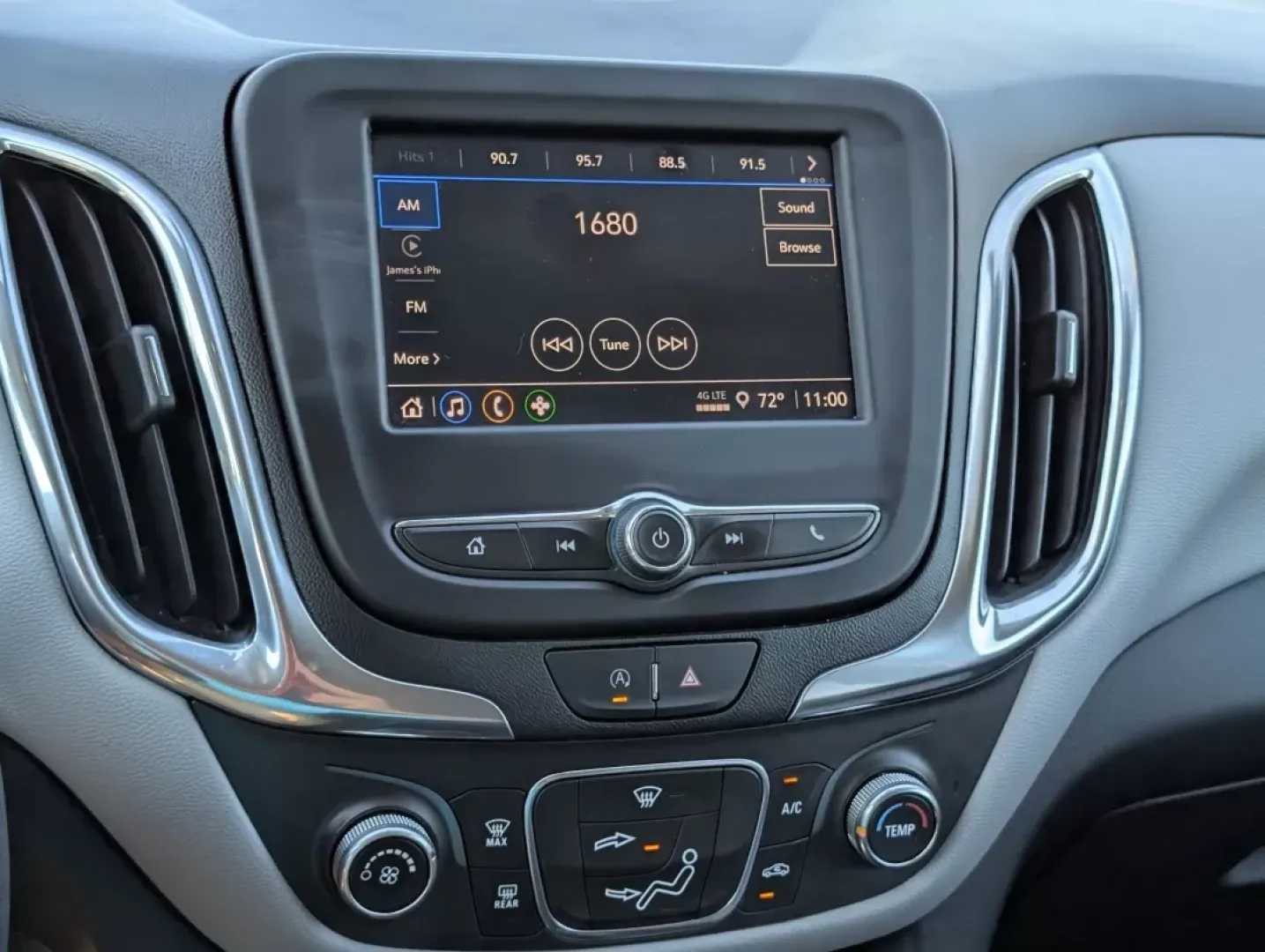 2022 /Medium Ash Gray Chevrolet Equinox LS (2GNAXHEV7N6) with an Other engine, located at 804 22nd Ave, Phenix City, AL, 36870, (334) 297-1860, 32.484749, -85.024475 - 2022 Chevrolet Equinox LS - Photo#17