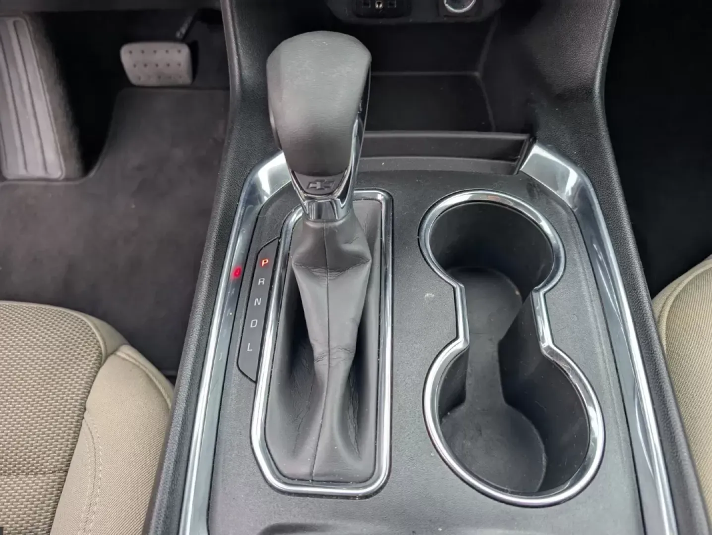 2022 /Jet Black/Chai Chevrolet Traverse LS (1GNERLKW6NJ) with an Other engine, located at 3959 U.S. 80 W, Phenix City, AL, 36870, (334) 297-4885, 32.469296, -85.135185 - Unleash the thrill of family adventures with this stunning 2022 Chevrolet Traverse, now available at Gils Auto in Phenix City, AL. If you're seeking a vehicle that can comfortably accommodate your growing family, this spacious SUV is the perfect choice for road trips, school runs, or weekend getaway - Photo#13