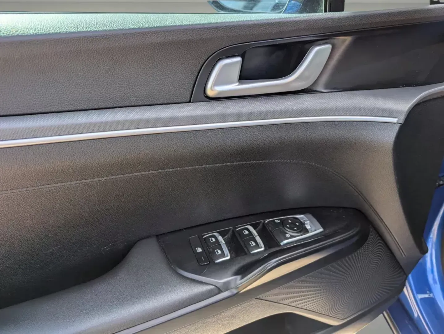2022 /Black Kia K5 GT-Line (5XXG64J23NG) with an Intercooled Turbo Regular Unleaded I-4 1.6 L/98 engine, 8-Speed Automatic w/OD transmission, located at 3959 U.S. 80 W, Phenix City, AL, 36870, (334) 297-4885, 32.469296, -85.135185 - ### Discover Your Next Adventure with the 2022 Kia K5 GT-Line at Gils Auto - Phenix City!<br /> <br /> Are you ready to elevate your driving experience? Perfect for weekend adventures or daily commutes, the 2022 Kia K5 GT-Line is your ticket to style, performance, and practicality. With its sleek Sa - Photo#9