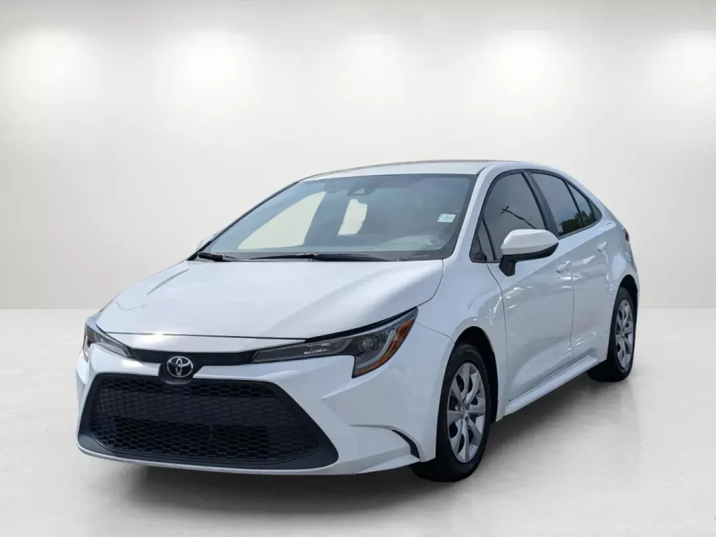 2022 Toyota Corolla LE (5YFEPMAE4NP) with an Regular Unleaded I-4 1.8 L/110 engine, 1-Speed CVT w/OD transmission, located at 1430 Gateway Drive, Opelika, AL, 36801, (334) 239-0944, 32.637871, -85.409790 - 2022 Toyota Corolla LE - Photo#1